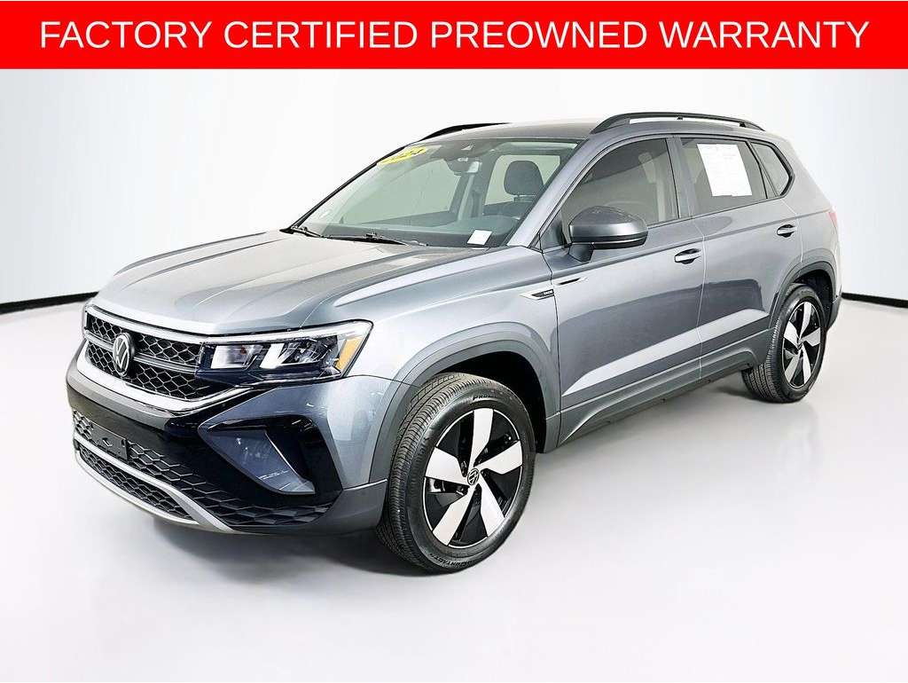 2024 Volkswagen Taos S's photo