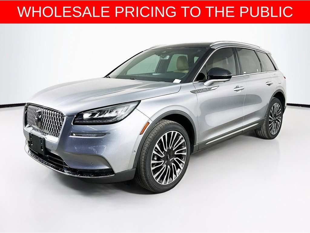 2021 Lincoln Corsair Reserve's photo