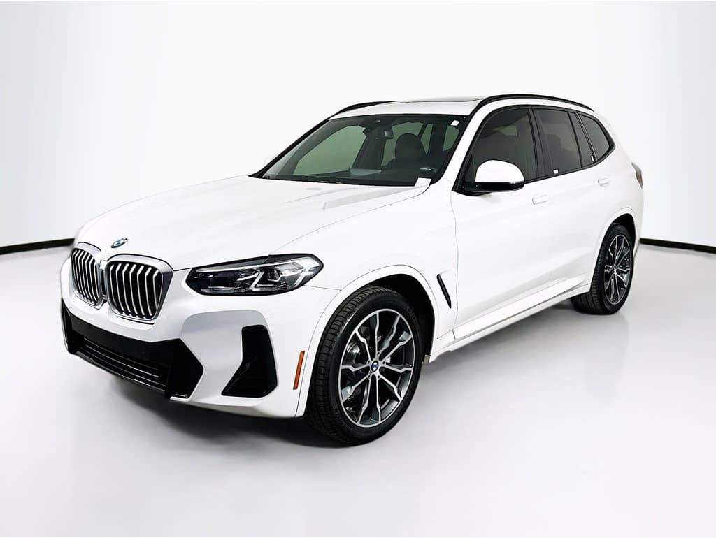 2022 BMW X3 30i's photo