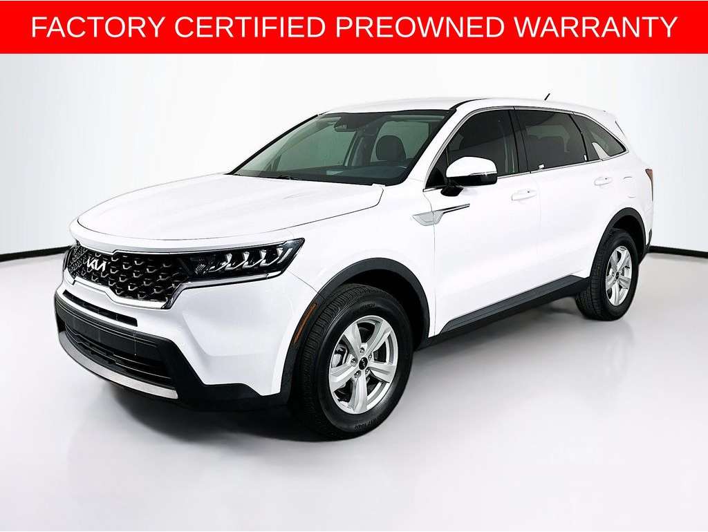 2023 Kia Sorento LX's photo