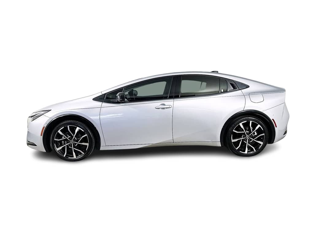 2025 Toyota Prius v  -
                  Tampa, FL
