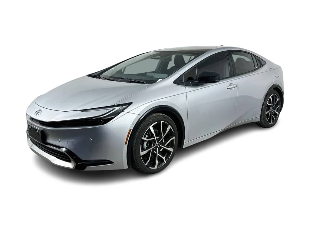 Thumbnail: 2025 Toyota Prius v - 1