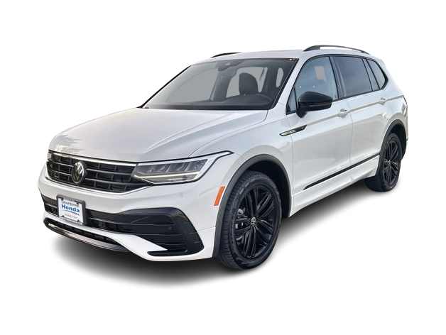 Thumbnail: 2022 Volkswagen Tiguan - 1