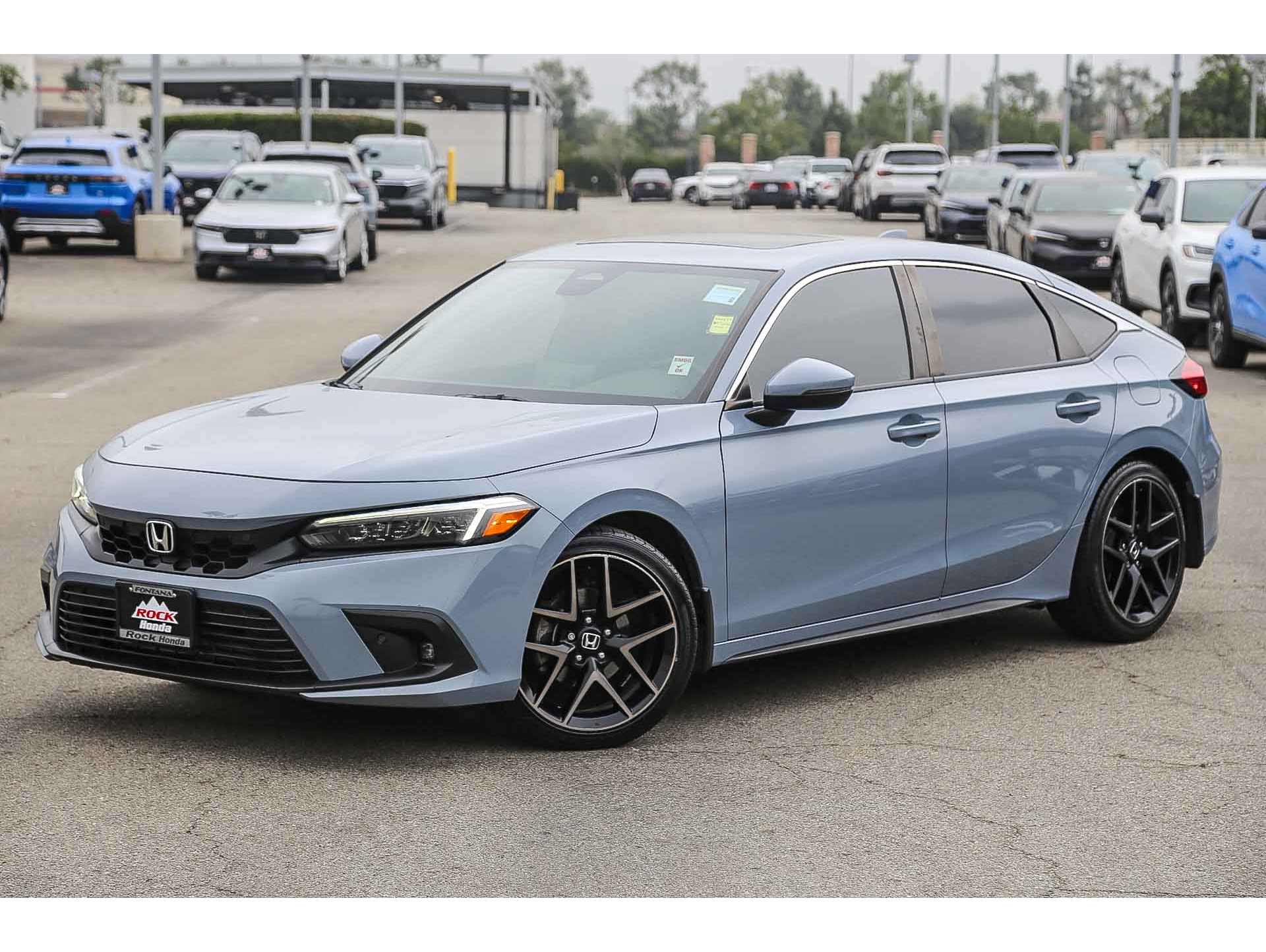 2022 Honda Civic Hatchback Sport Touring's photo