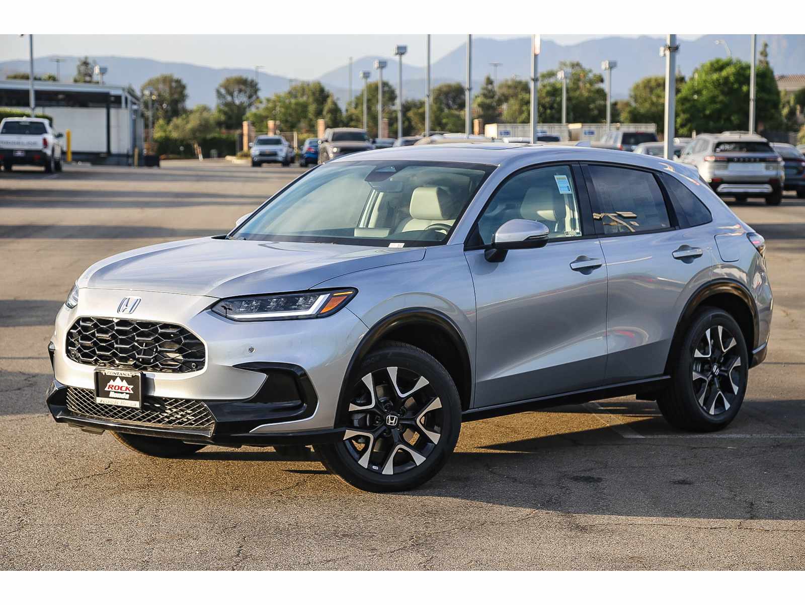 2026 Honda HR-V EX-L's photo