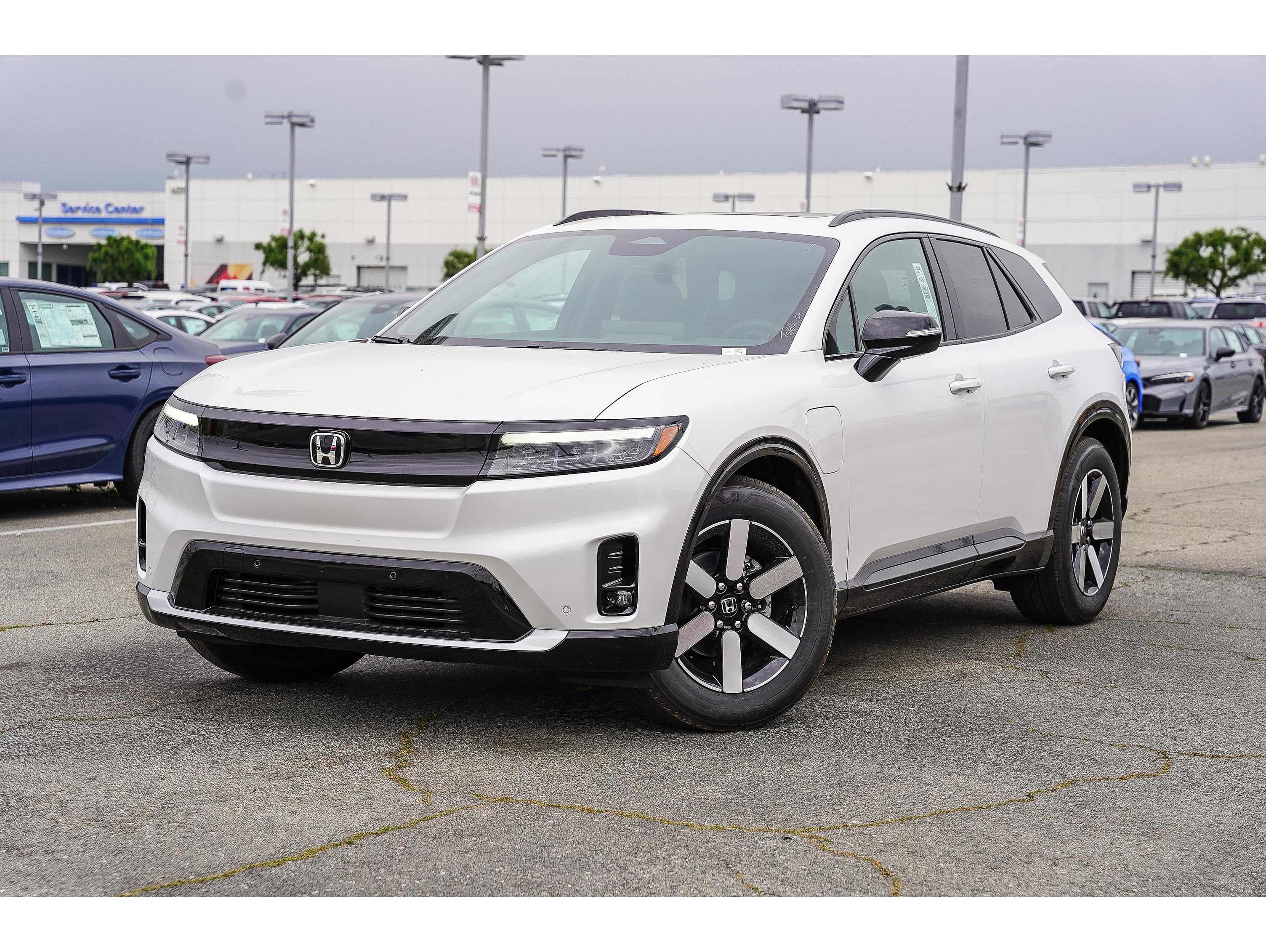 2025 Honda Prologue Touring's photo