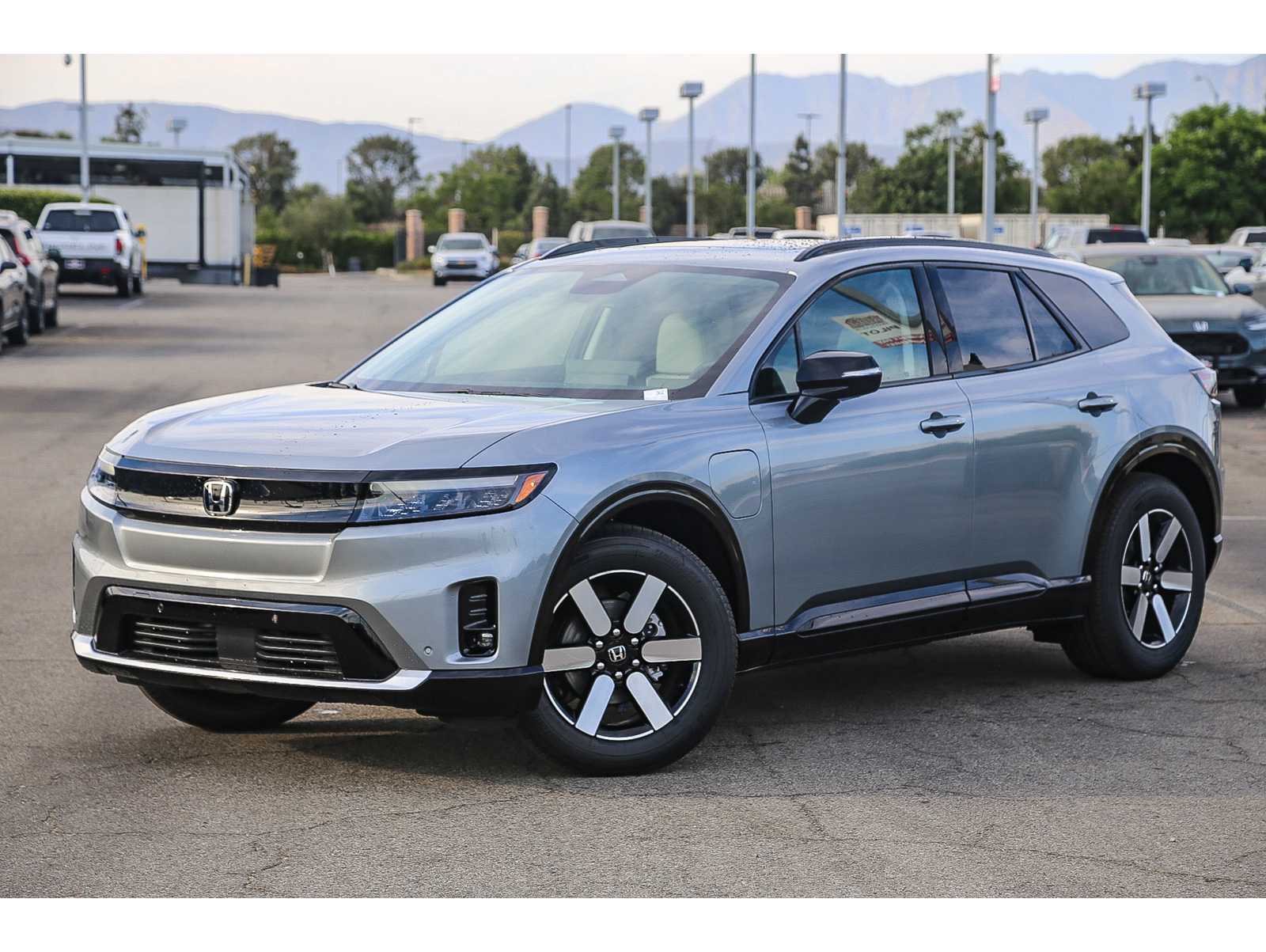 2026 Honda Prologue Touring's photo