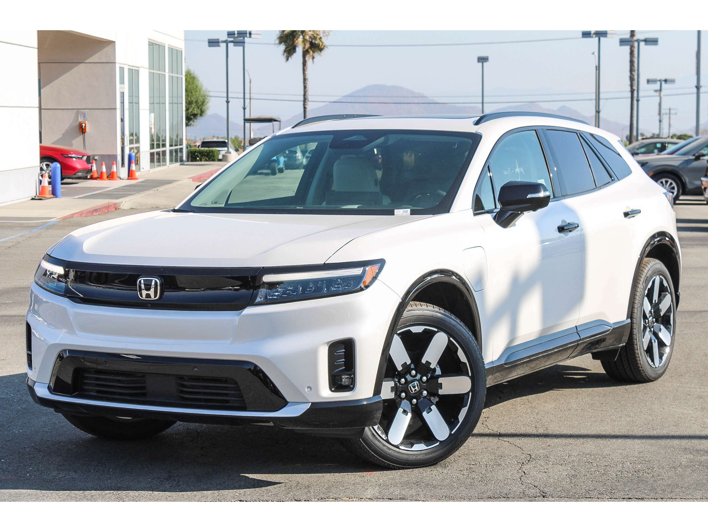 2025 Honda Prologue Elite's photo