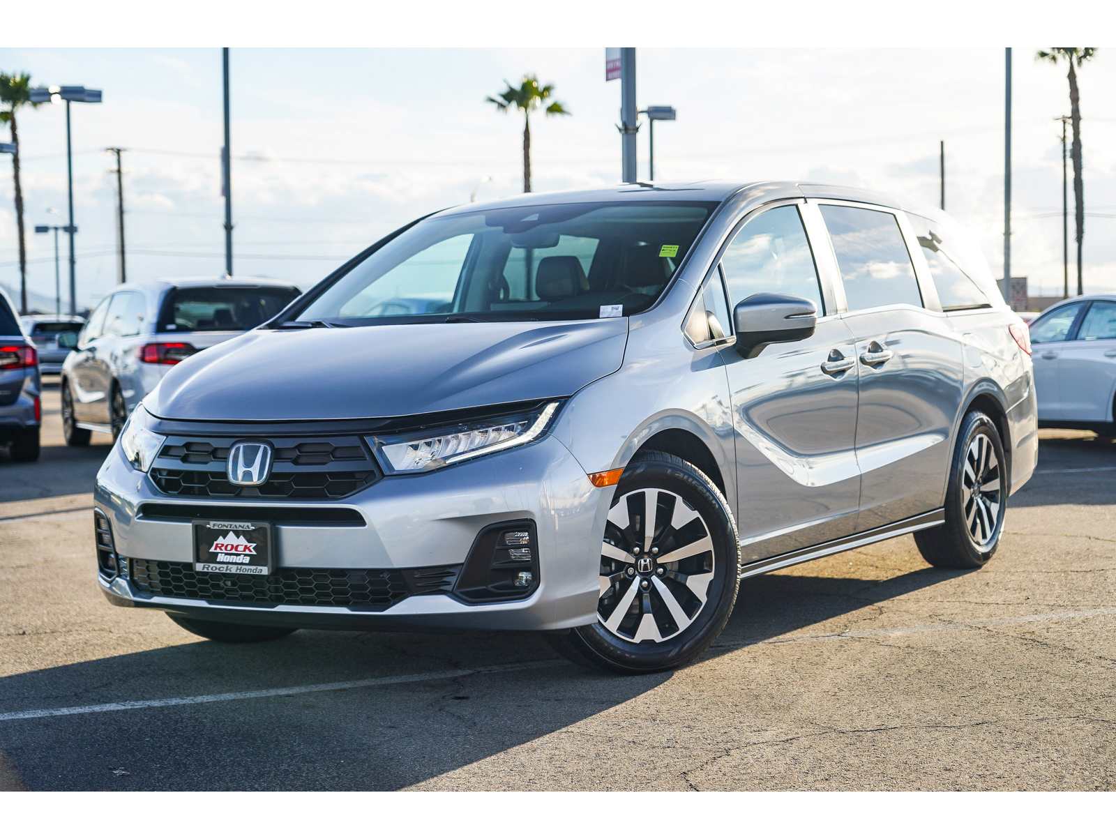 2025 Honda Odyssey EX-L's photo