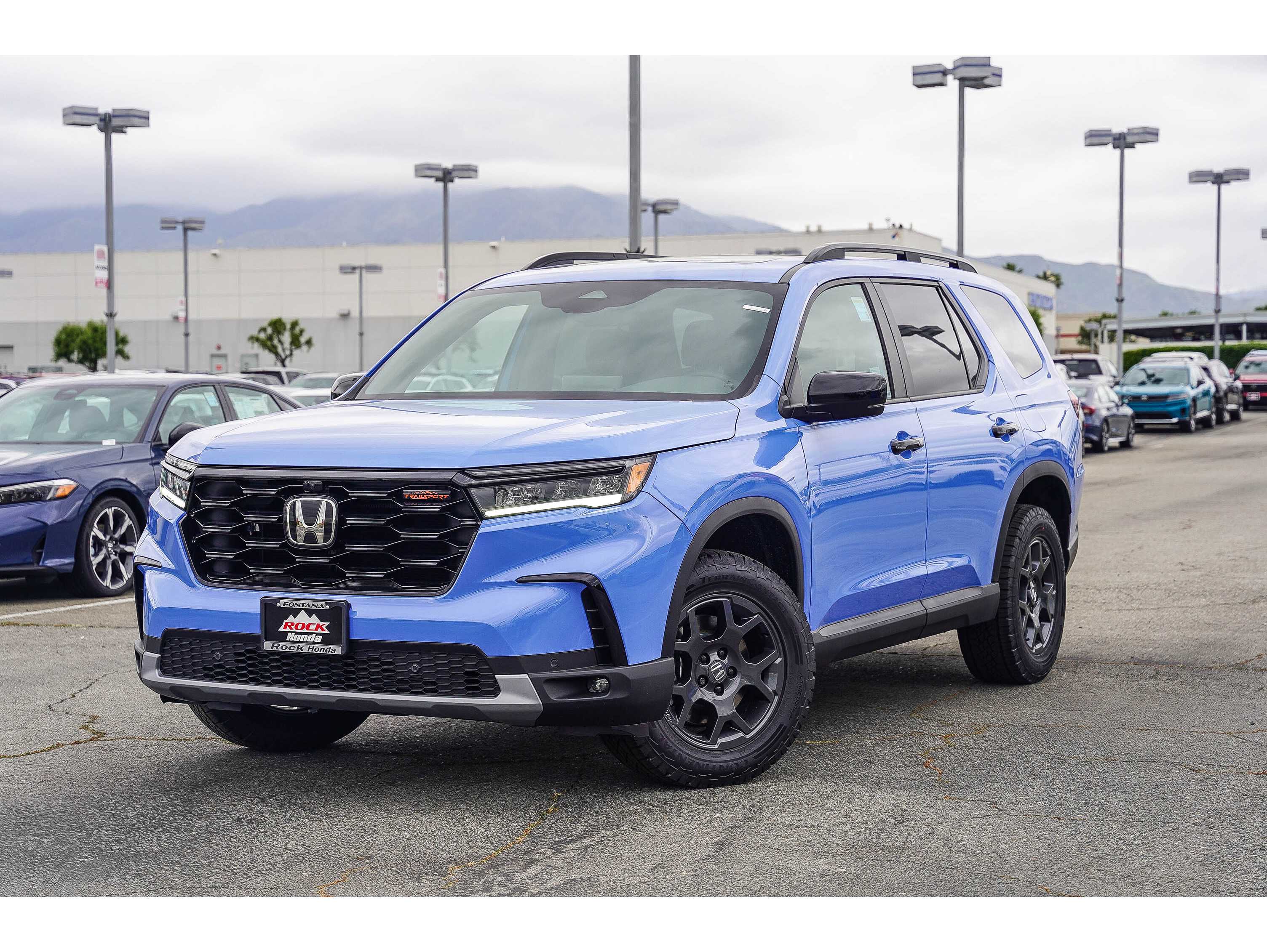 2025 Honda Pilot TrailSport's photo