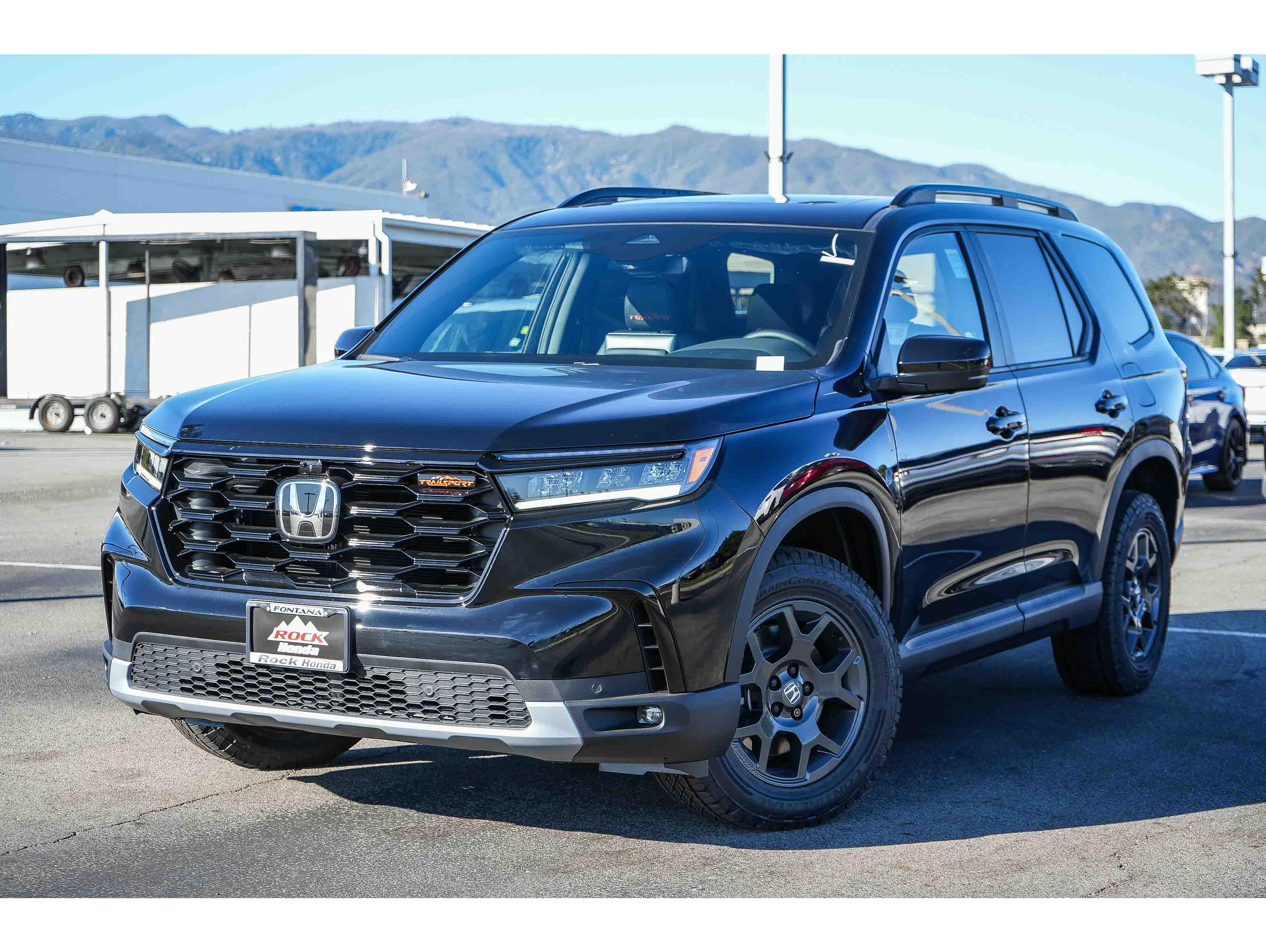 2025 Honda Pilot TrailSport's photo