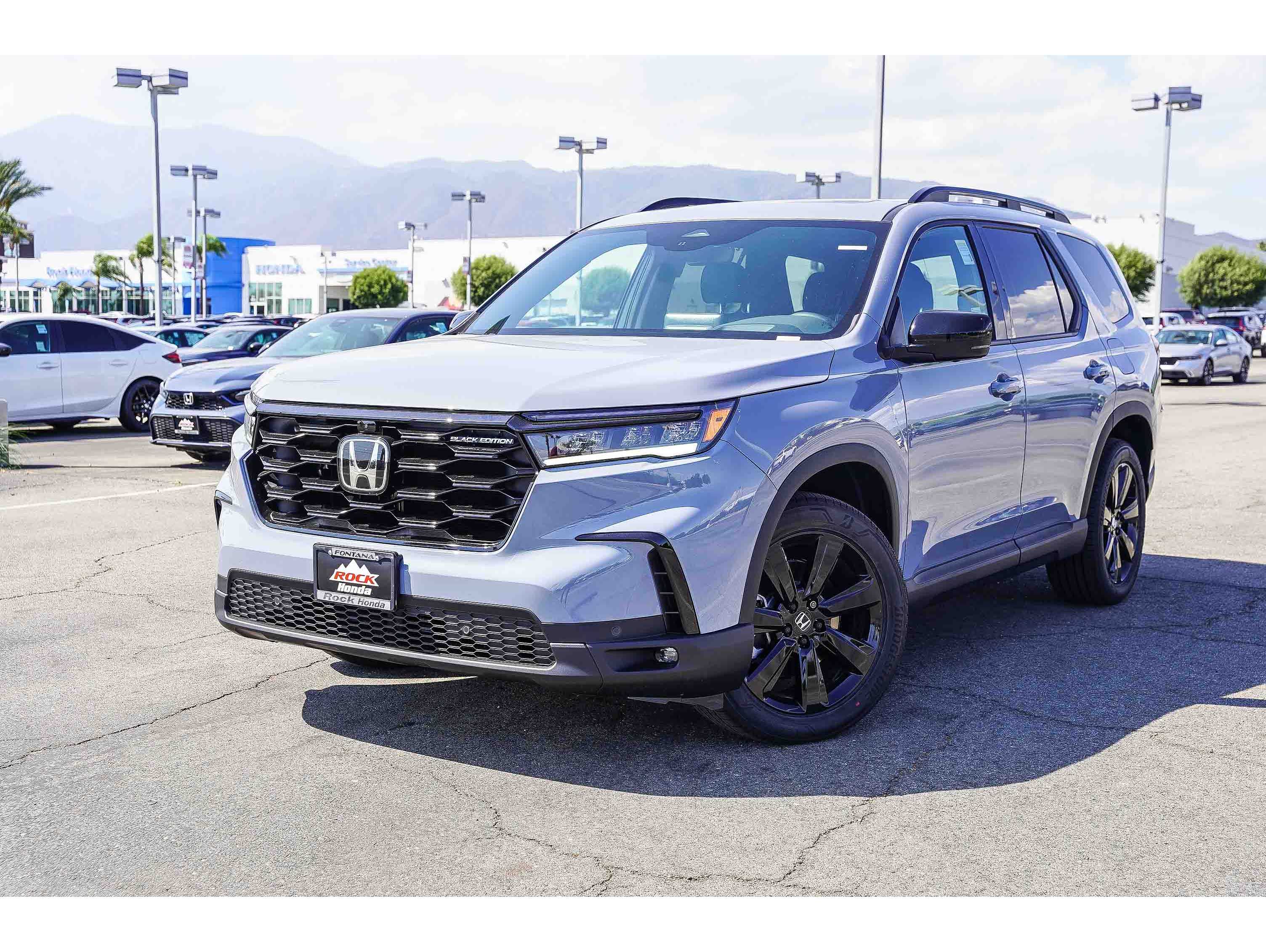 2025 Honda Pilot Black Edition's photo