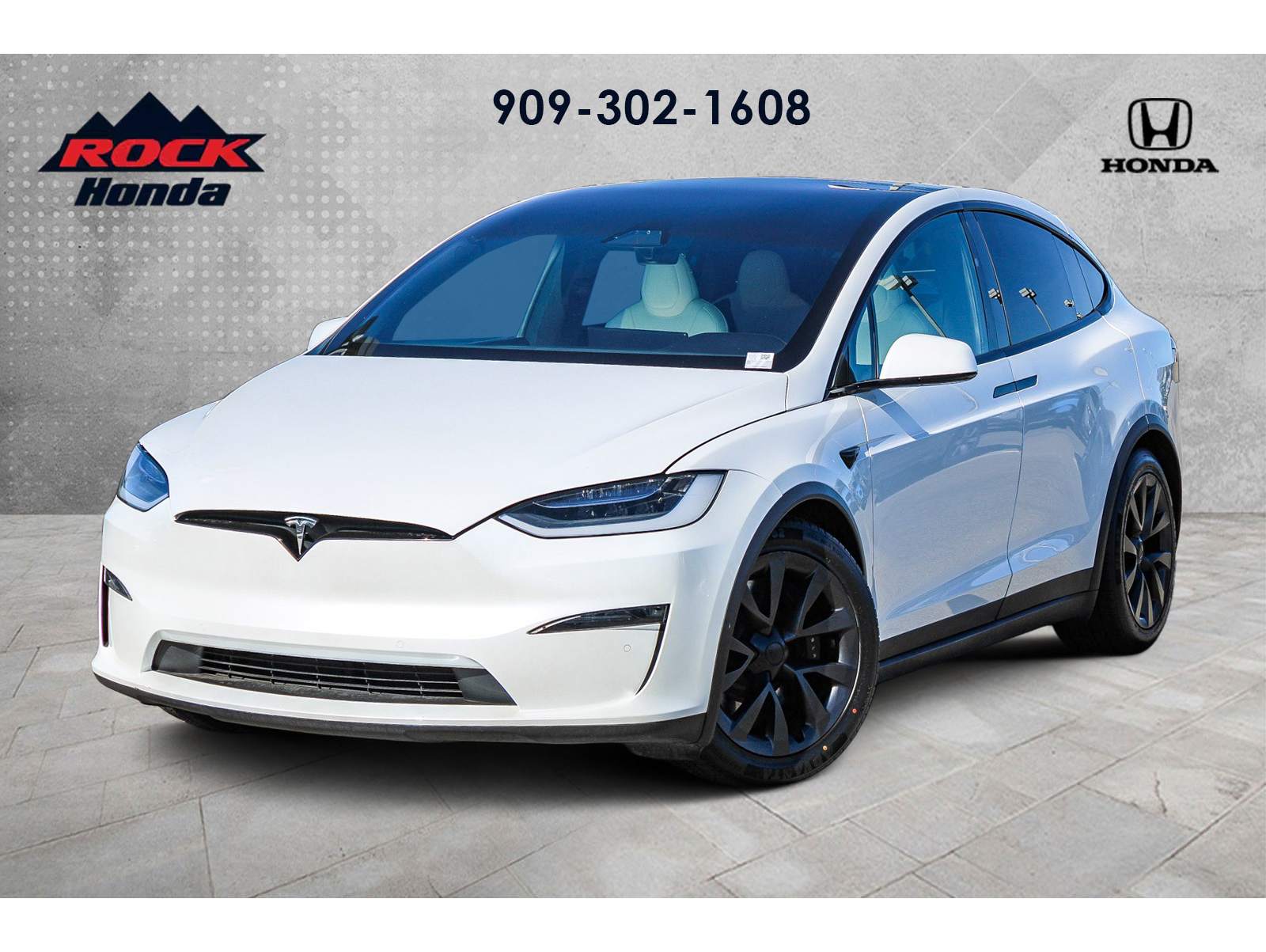 2022 Tesla Model X Plaid's photo