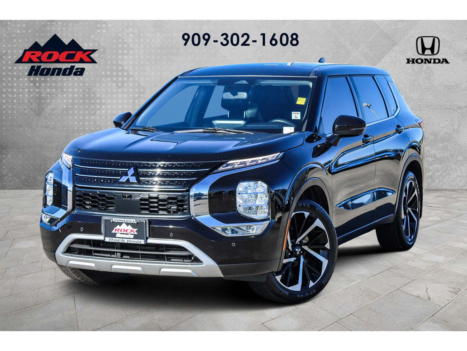 2022 Mitsubishi Outlander SE's photo