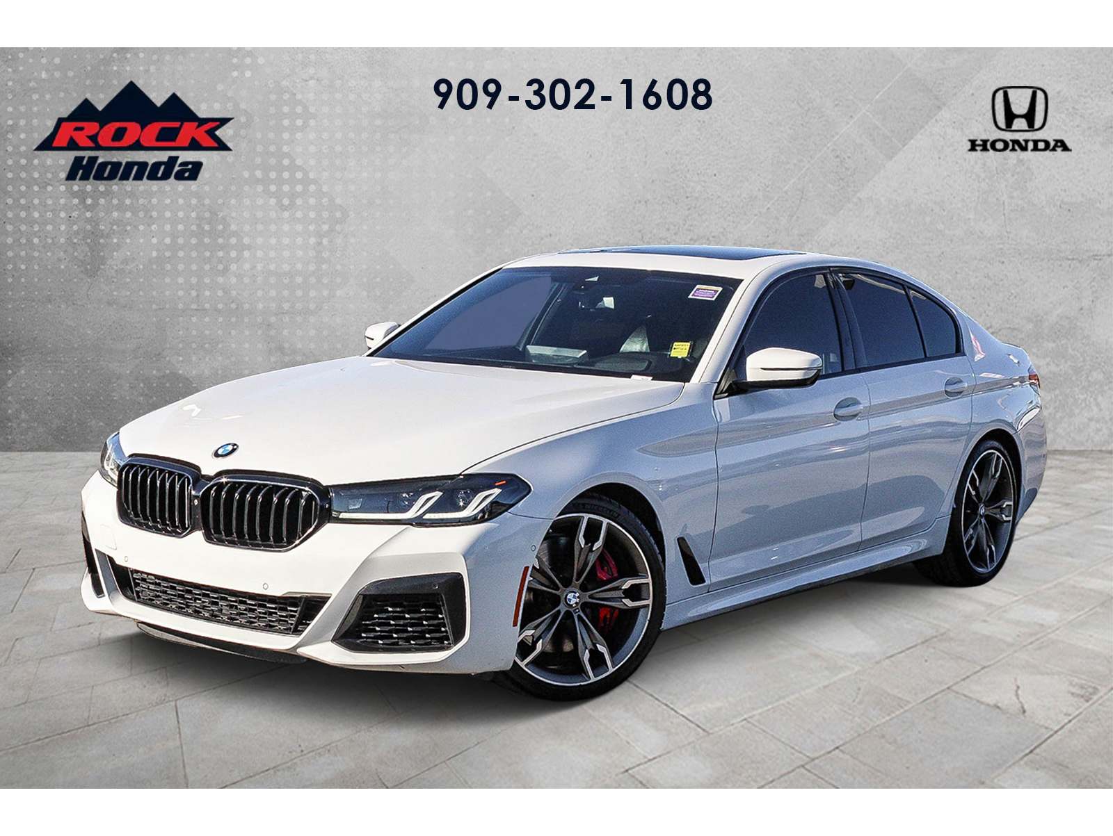 2022 BMW 5 Series M550i