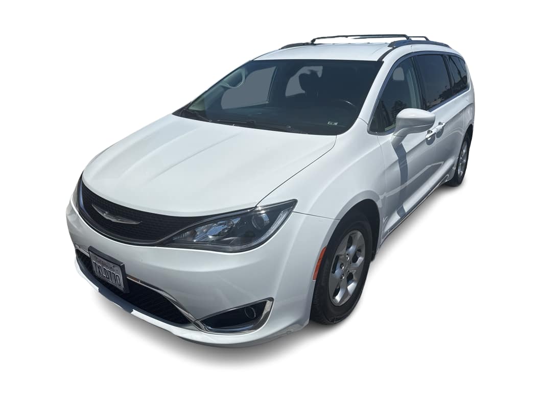 2017 Chrysler Pacifica  -
                  Costa Mesa, CA