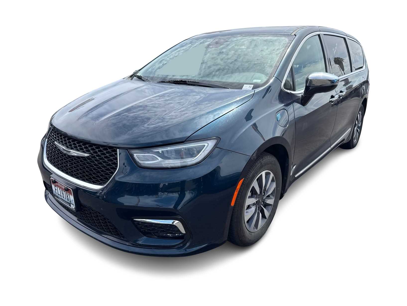 Thumbnail: 2023 Chrysler Pacifica - 1