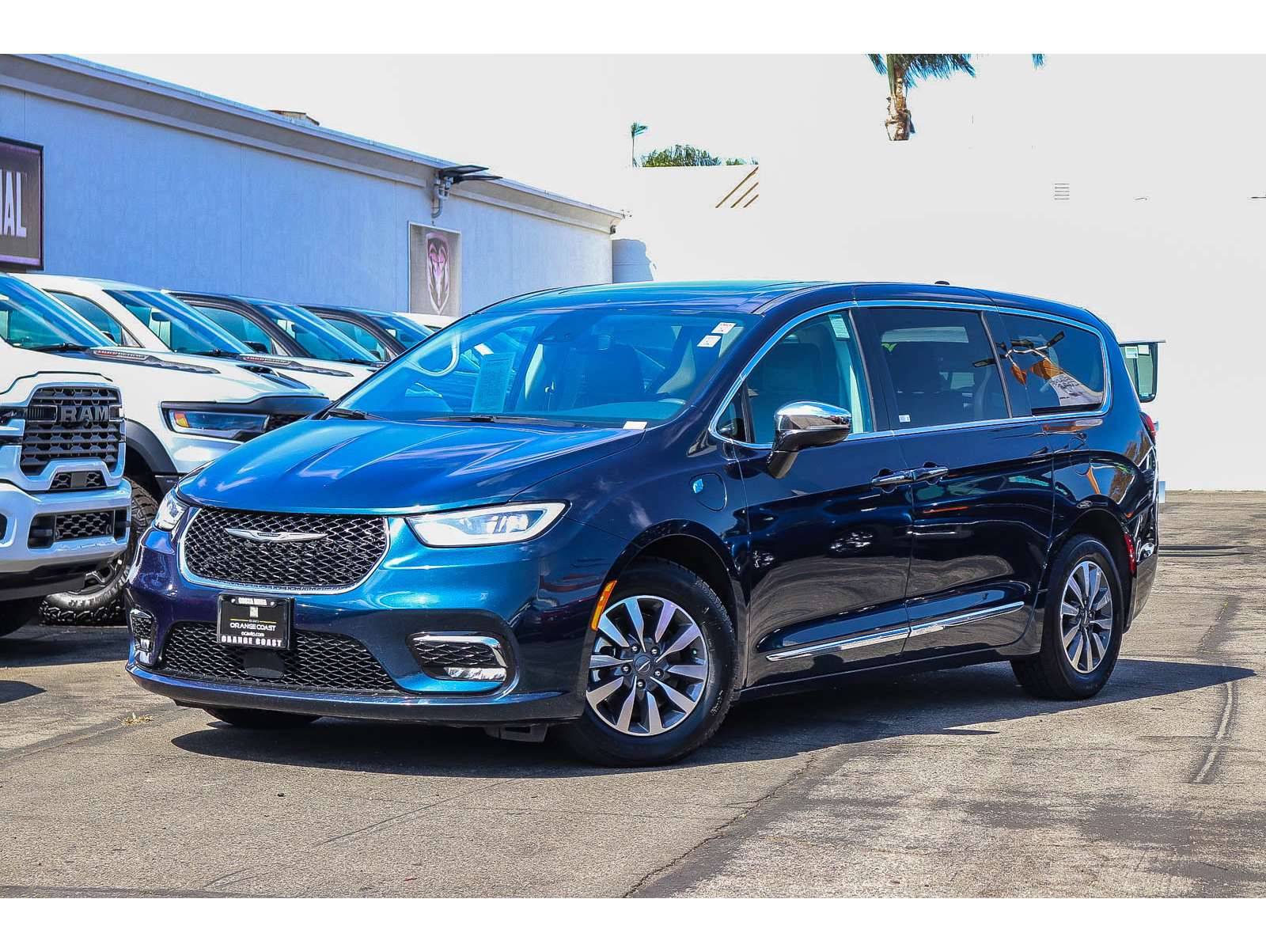 2023 Chrysler Pacifica Hybrid Limited