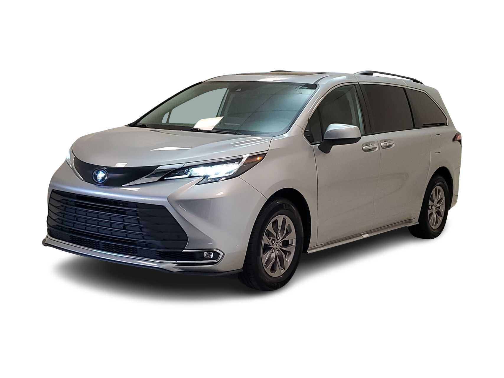 Thumbnail: 2023 Toyota Sienna - 1