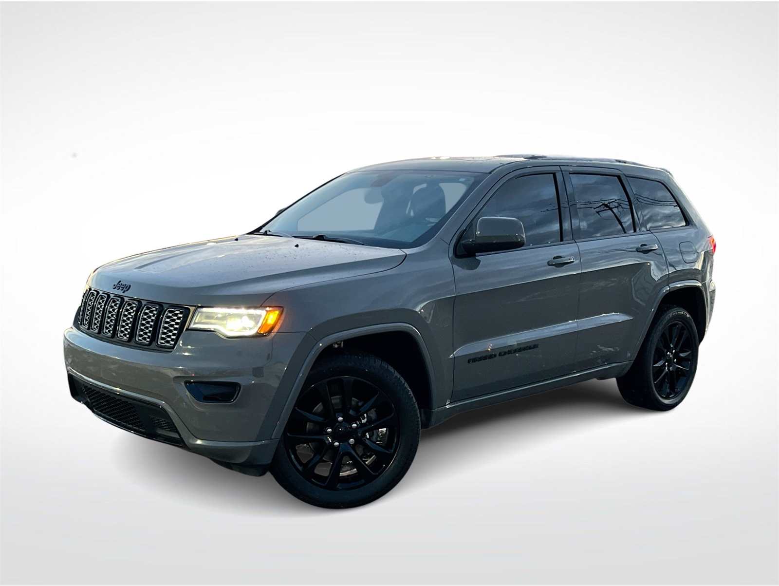 2020 Jeep Grand Cherokee Altitude's photo