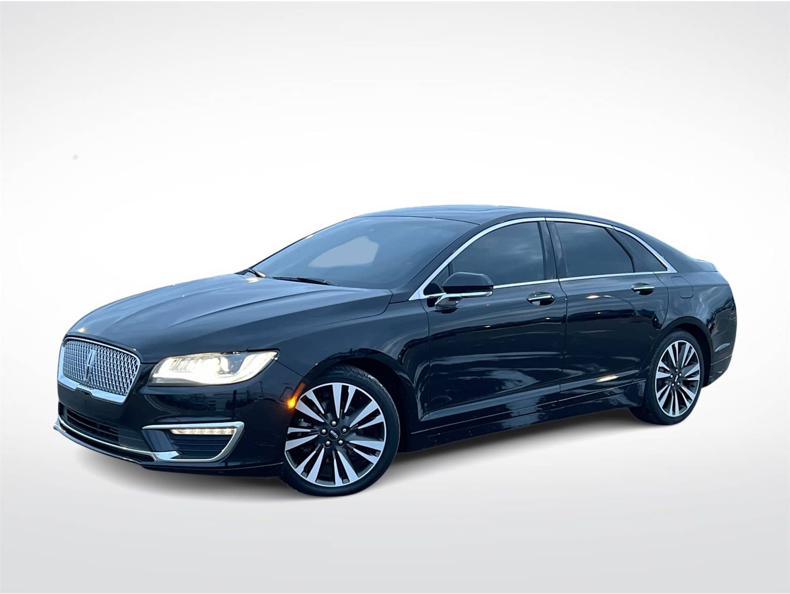 2018 Lincoln MKZ Reserve's photo