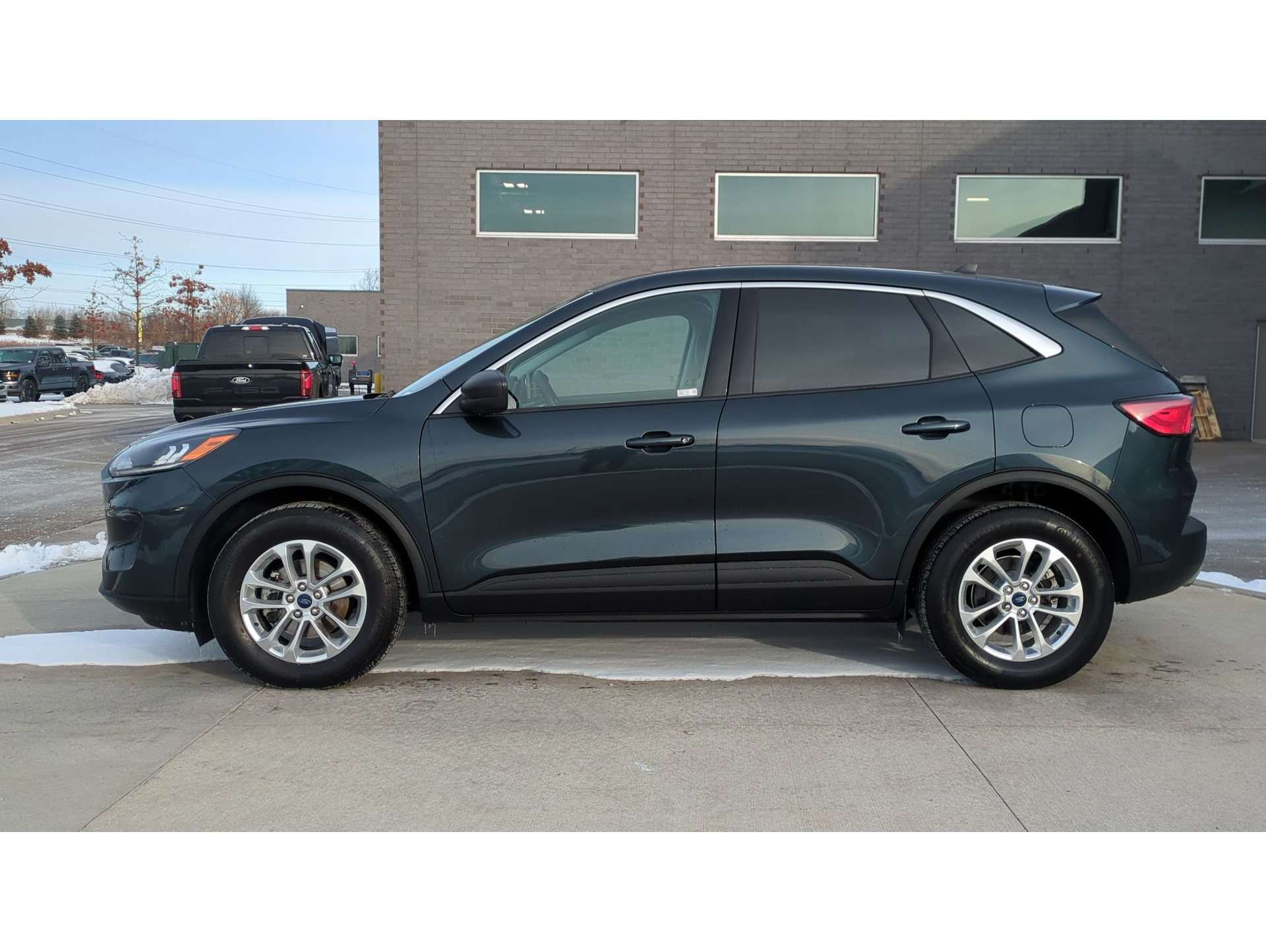 2022 Ford Escape SE's photo