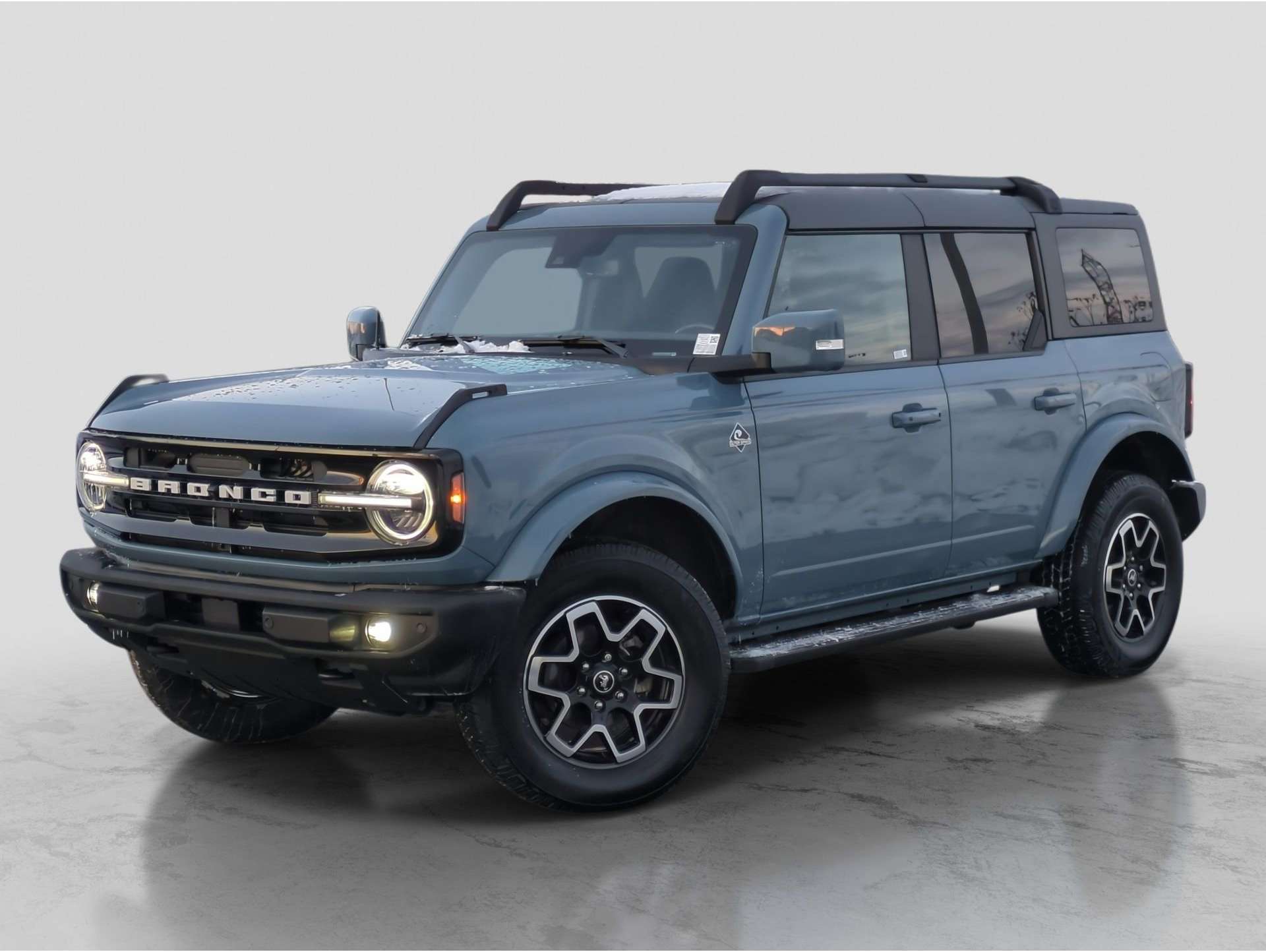 2023 Ford Bronco 4-Door Outer Banks