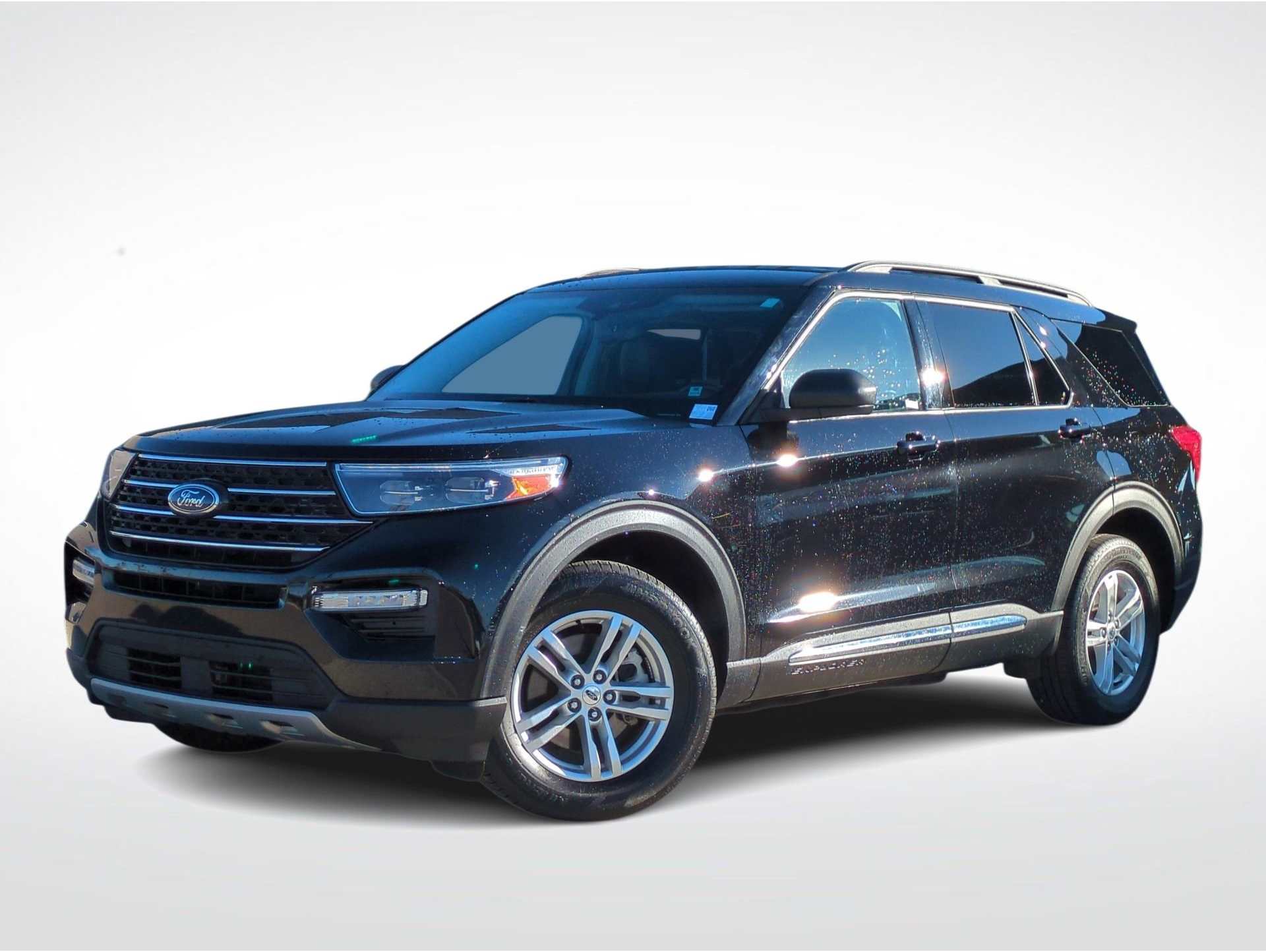 2023 Ford Explorer XLT's photo
