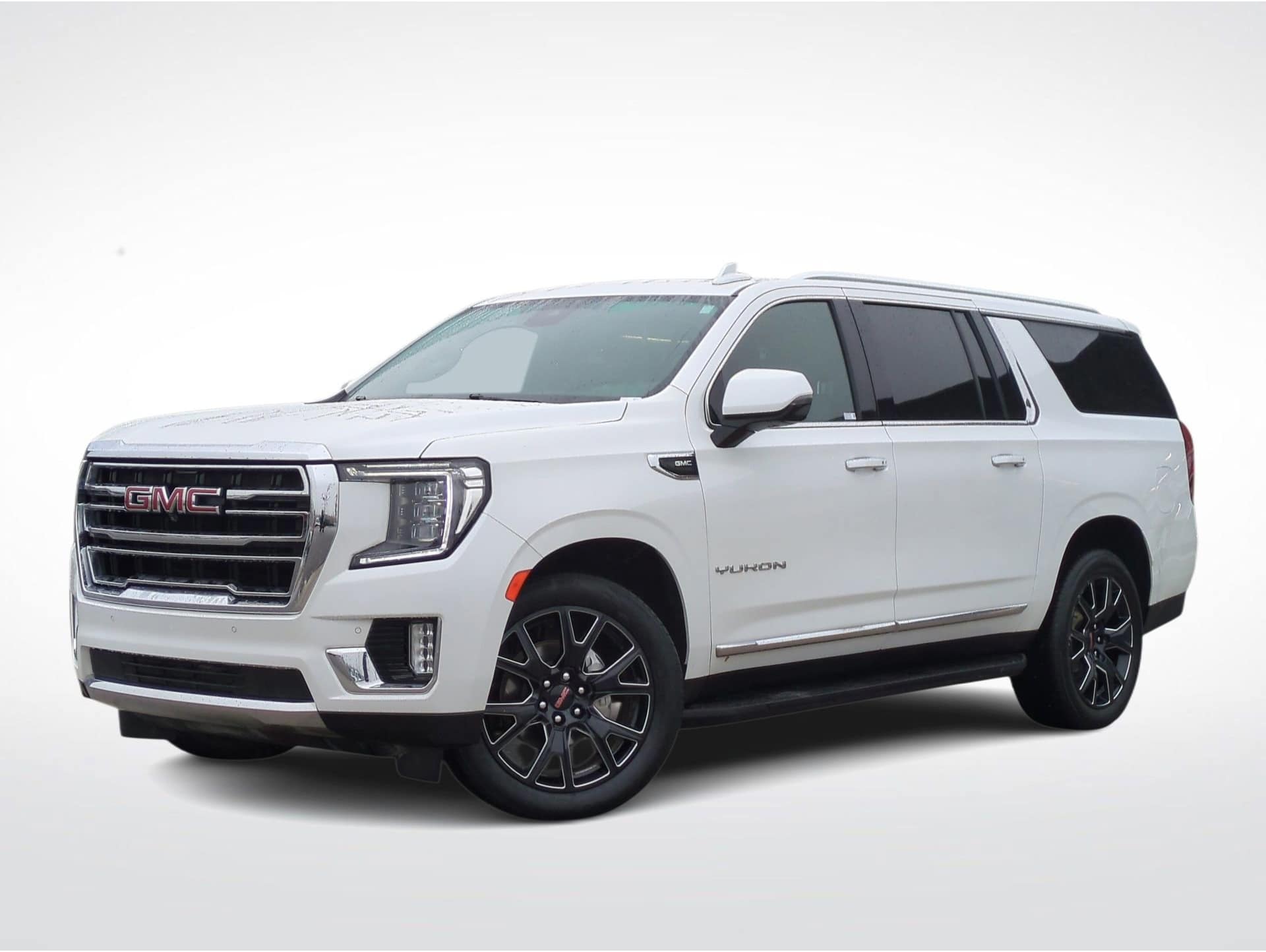 2023 GMC Yukon SLT's photo