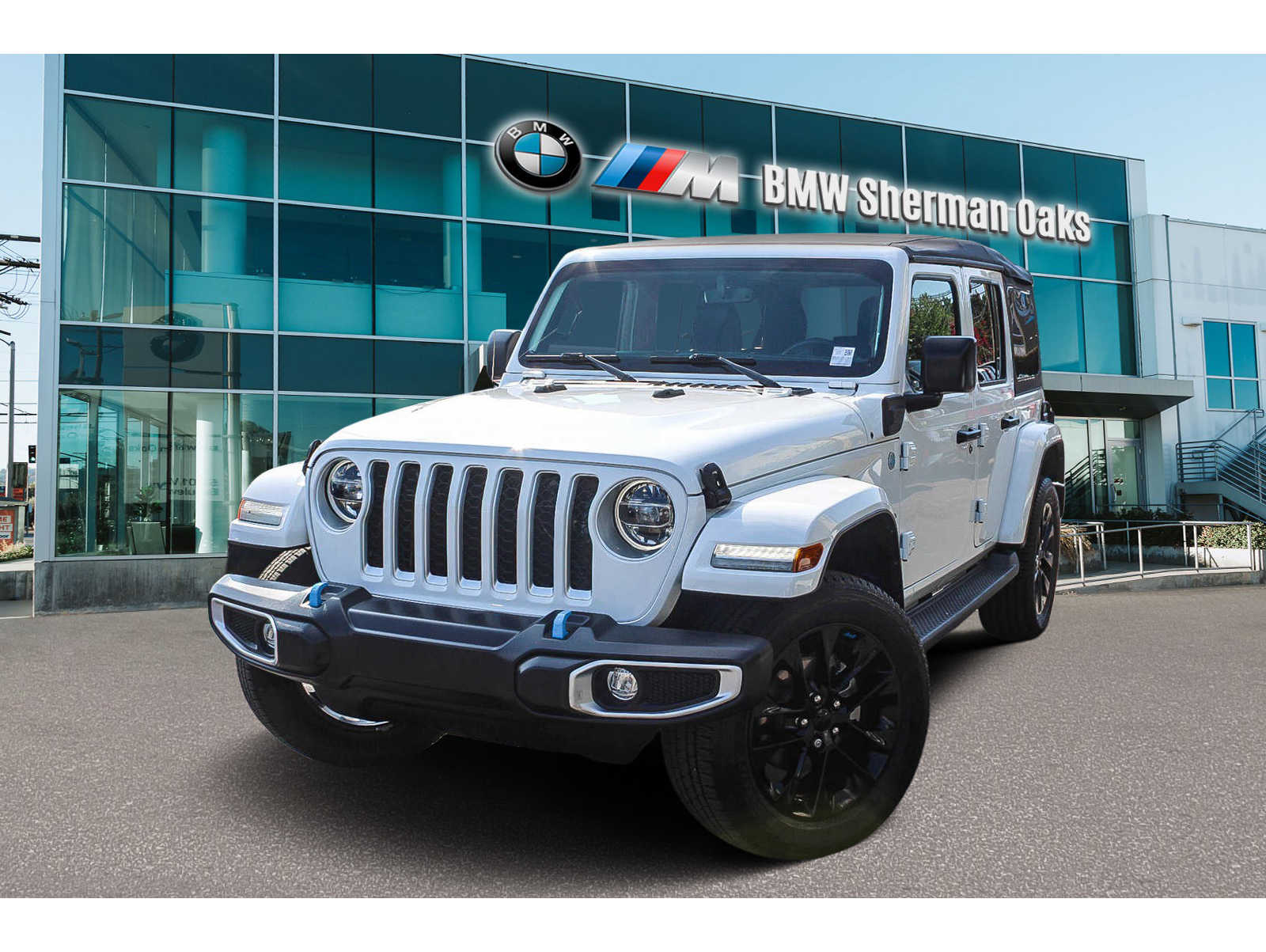 2022 Jeep Wrangler Unlimited Sahara 4XE's photo