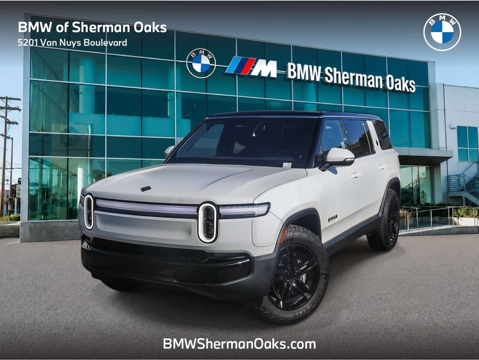 2025 Rivian R1S Adventure