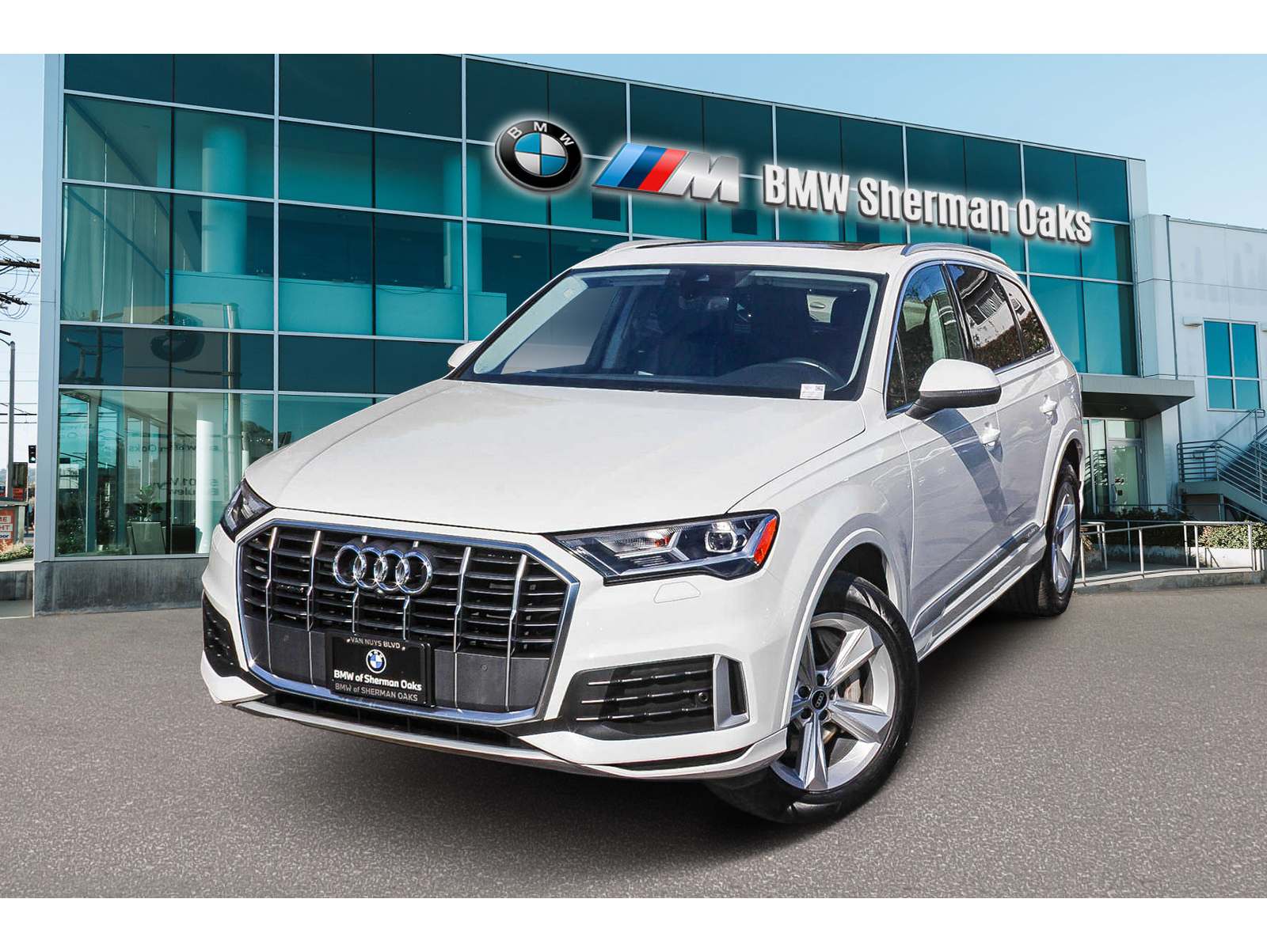 2022 Audi Q7 Premium's photo
