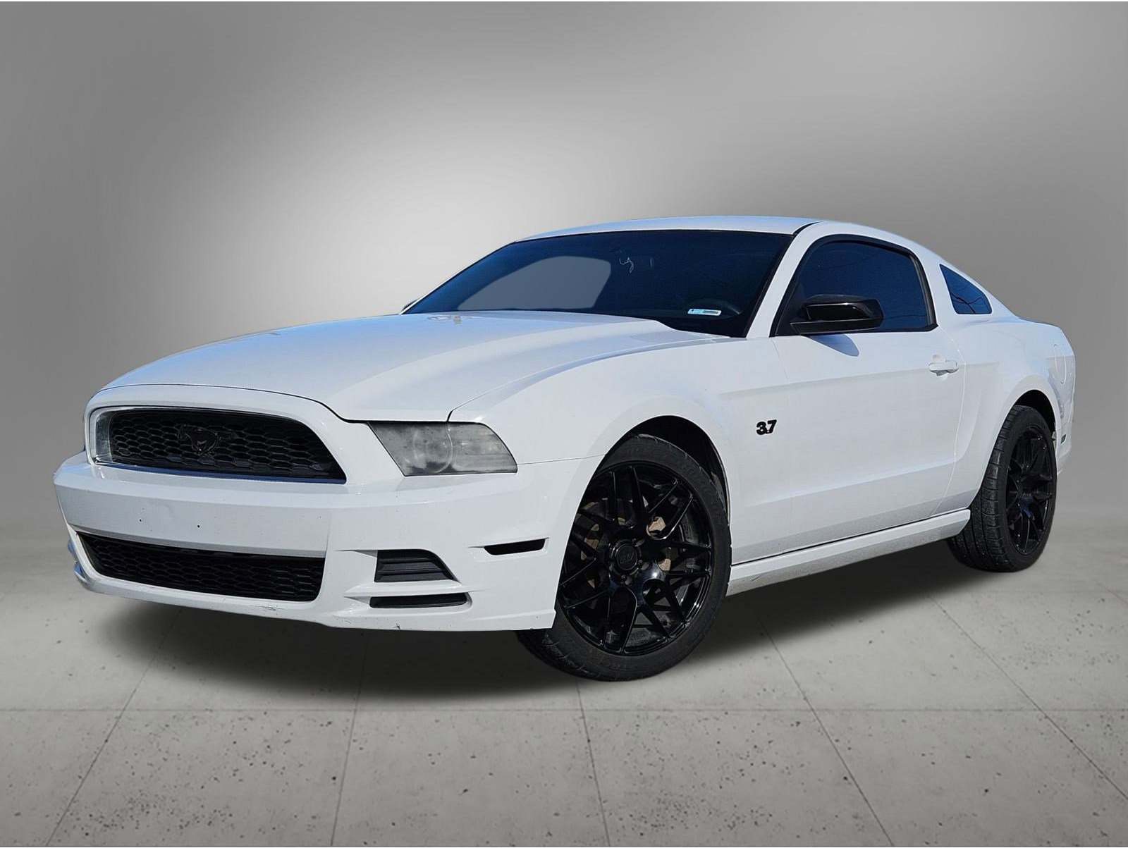 2014 Ford Mustang V6's photo