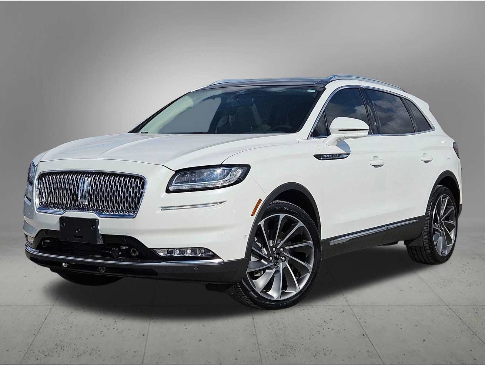 2022 Lincoln Nautilus Reserve's photo