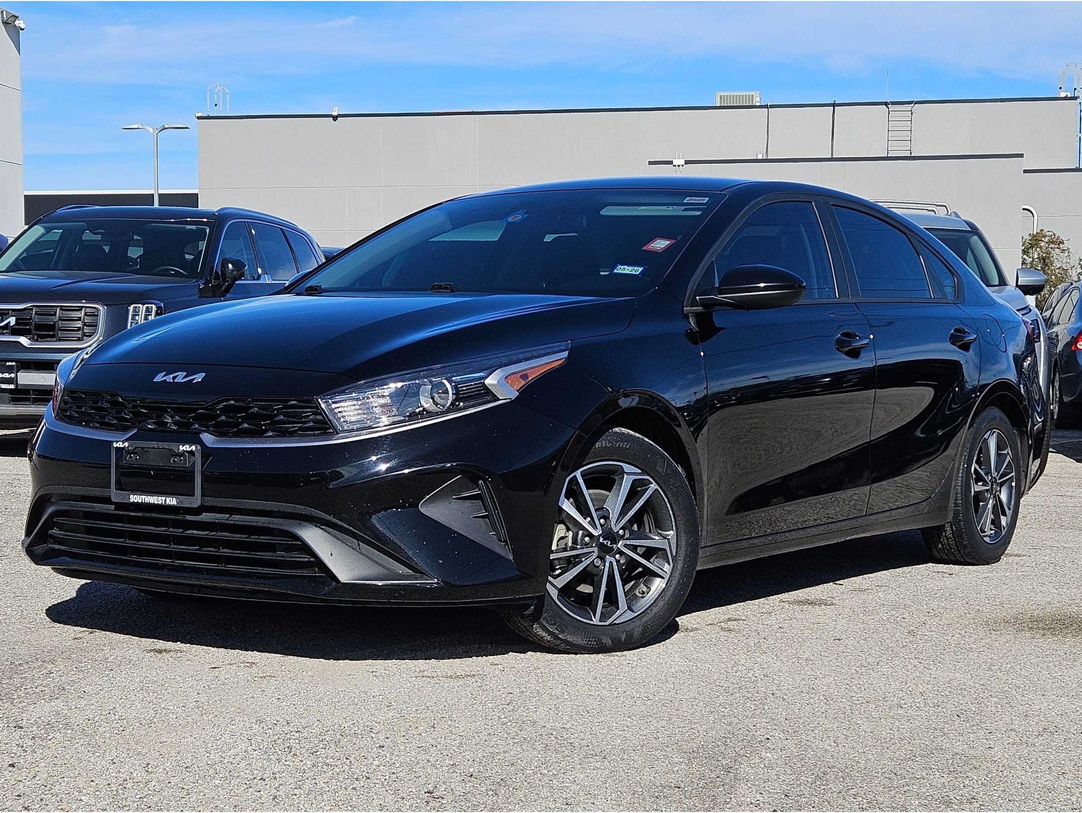 2023 Kia Forte LXS's photo