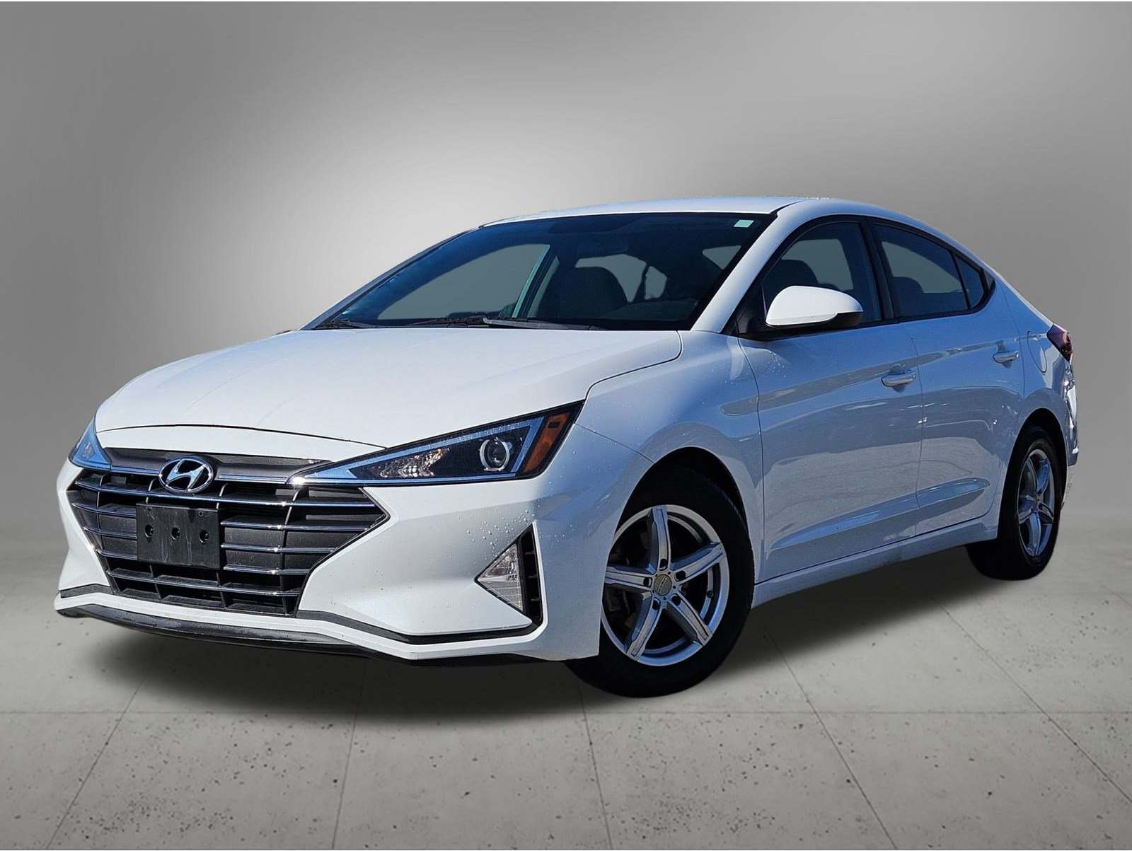 2019 Hyundai Elantra SE's photo