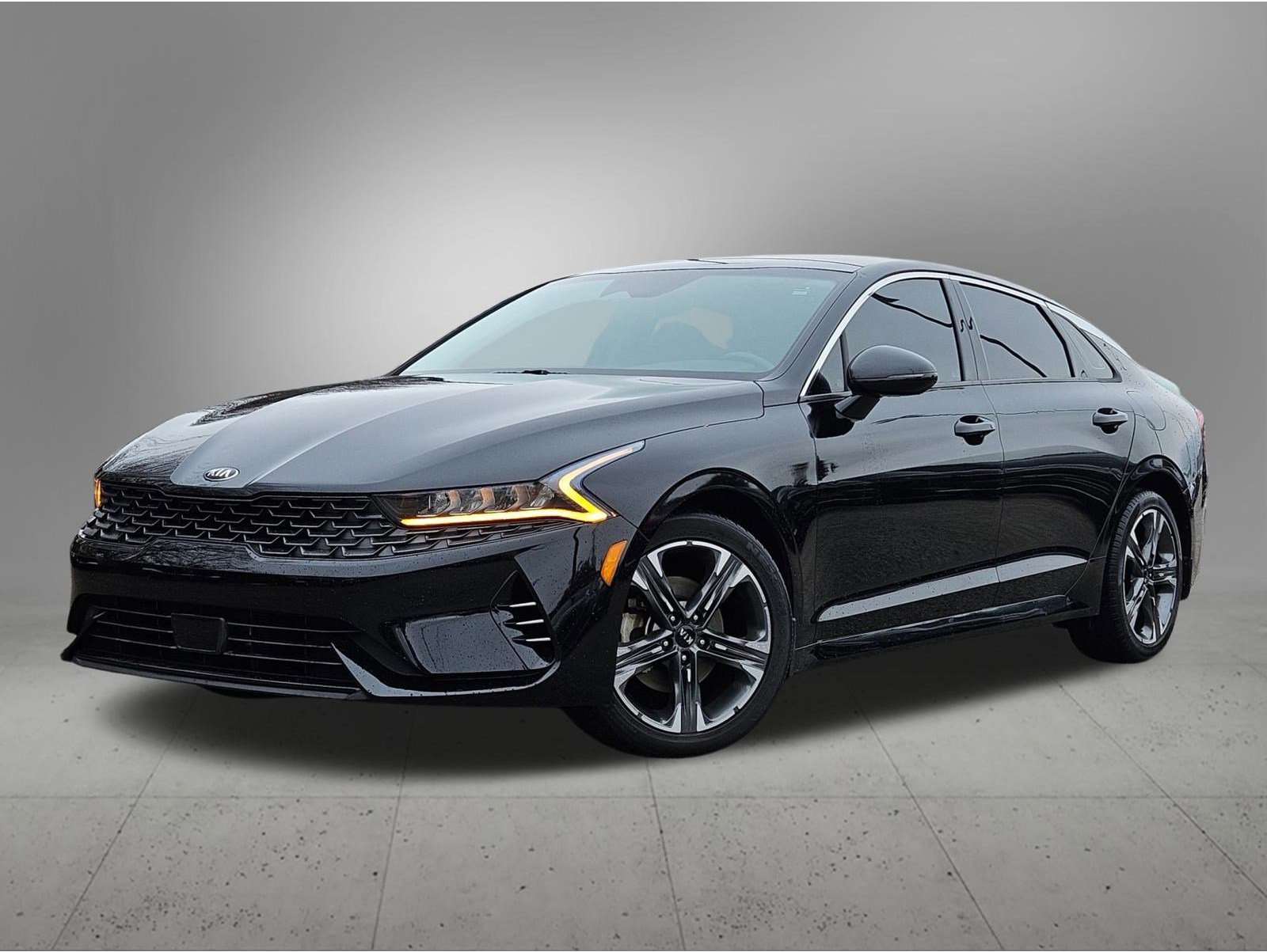 2021 Kia K5 EX's photo