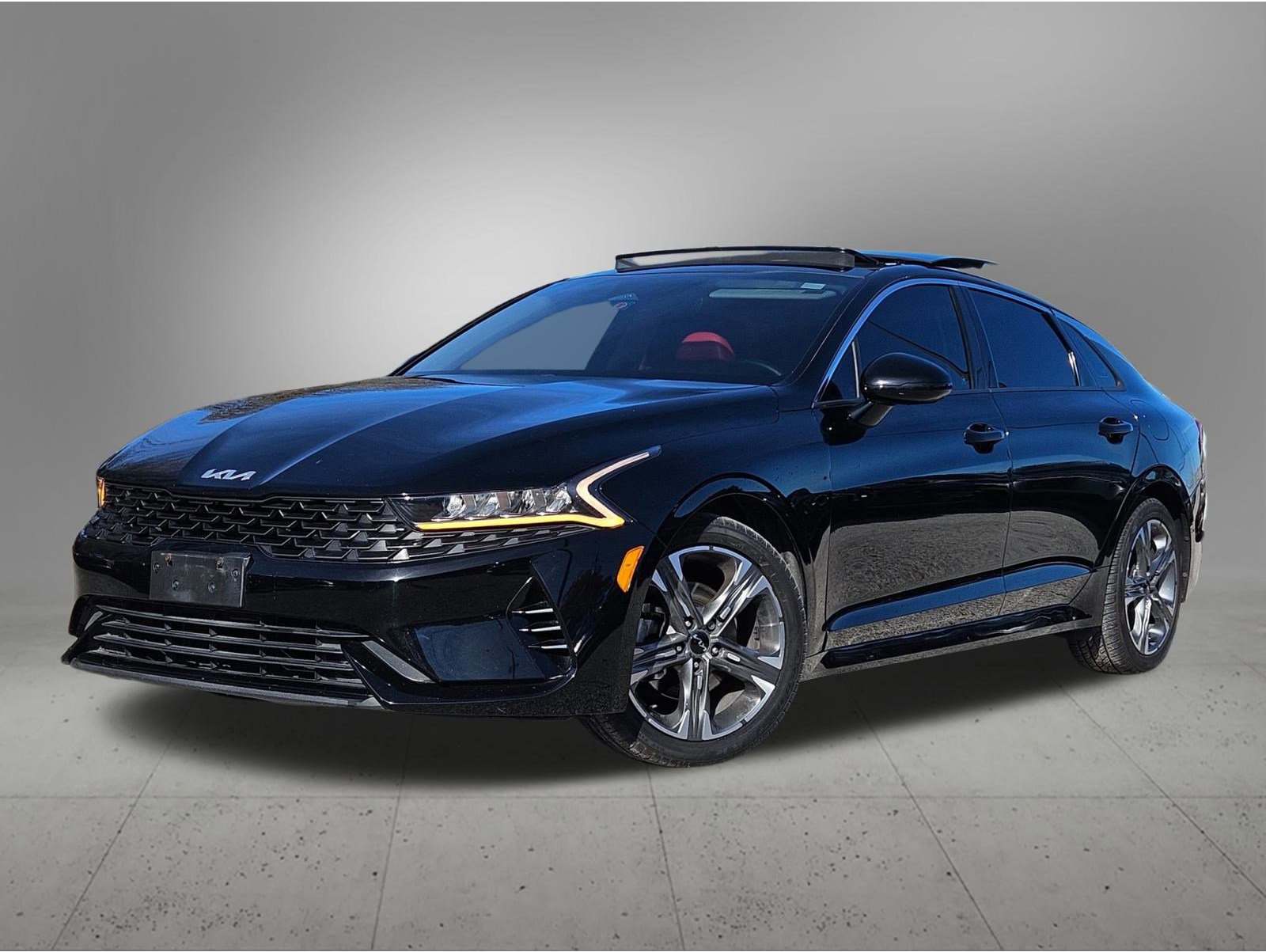 2023 Kia K5 EX's photo