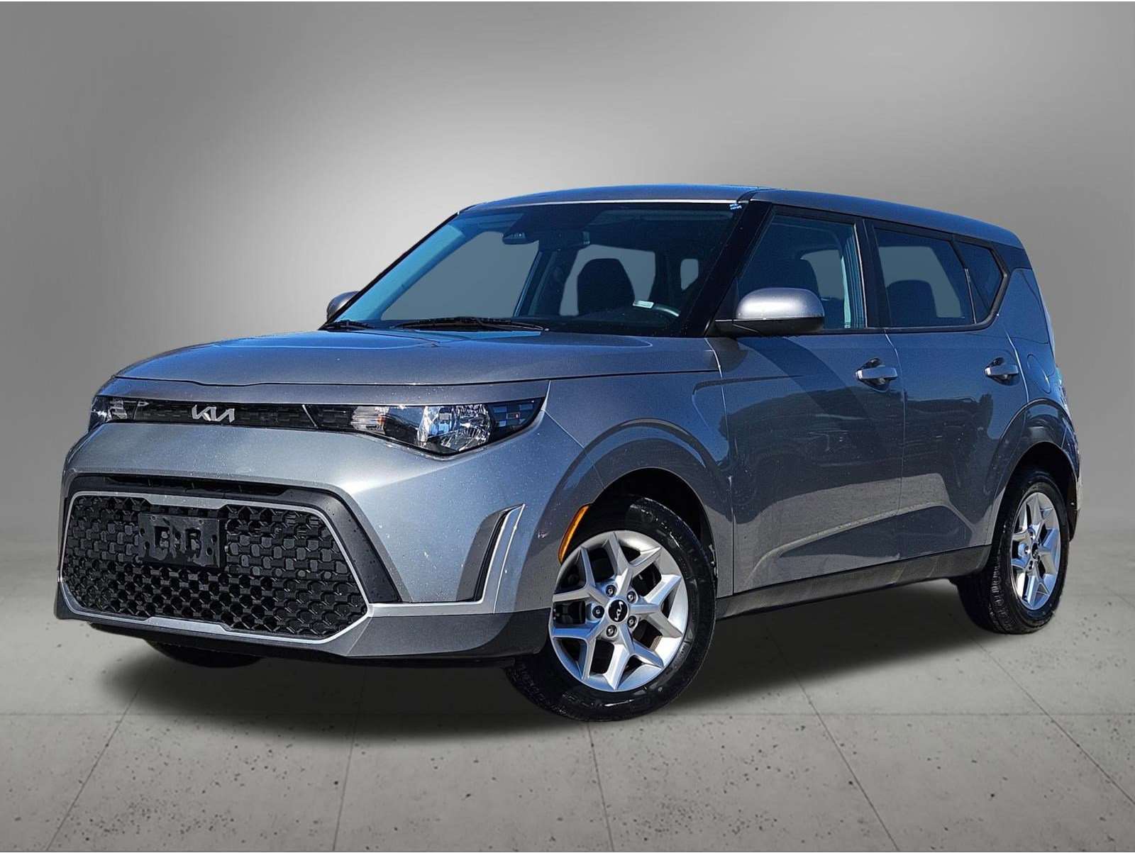 2023 Kia Soul LX's photo