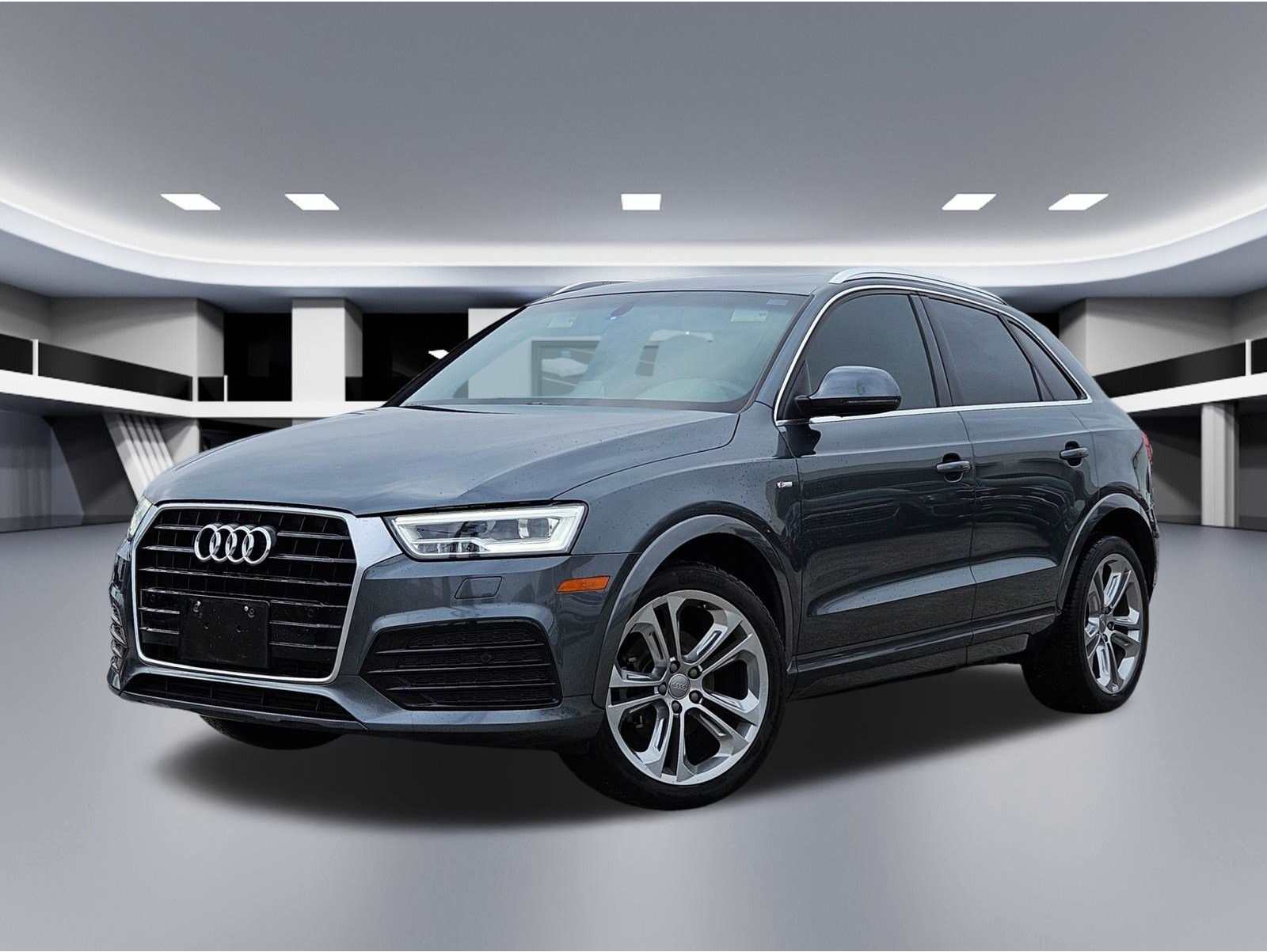 2018 Audi Q3 Premium Plus's photo