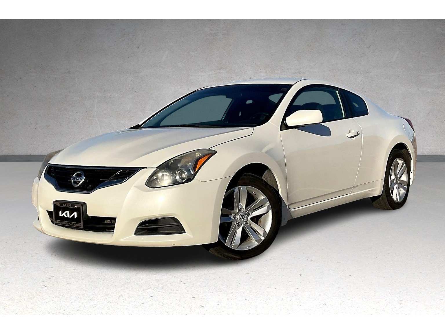2013 Nissan Altima Coupe S
