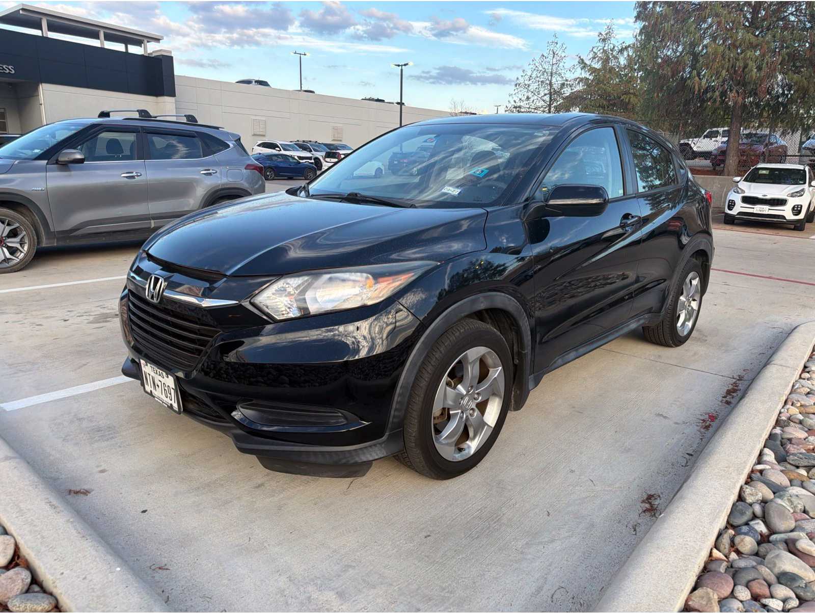 2017 Honda HR-V LX