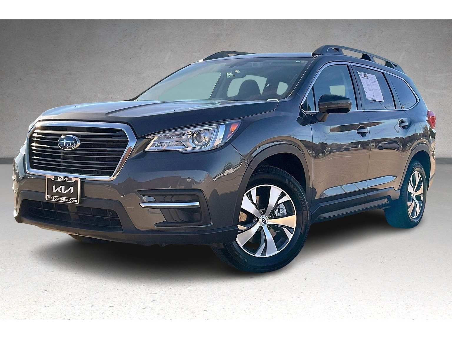 2022 Subaru Ascent Premium's photo