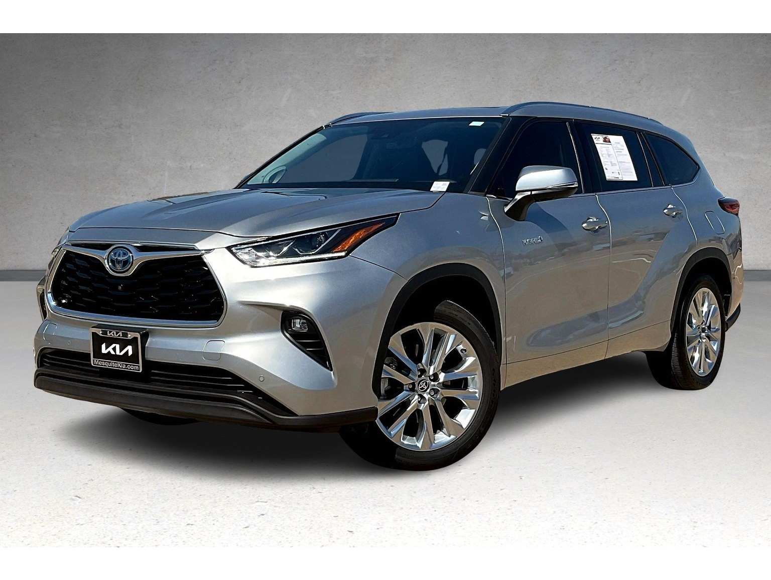 2021 Toyota Highlander Limited's photo