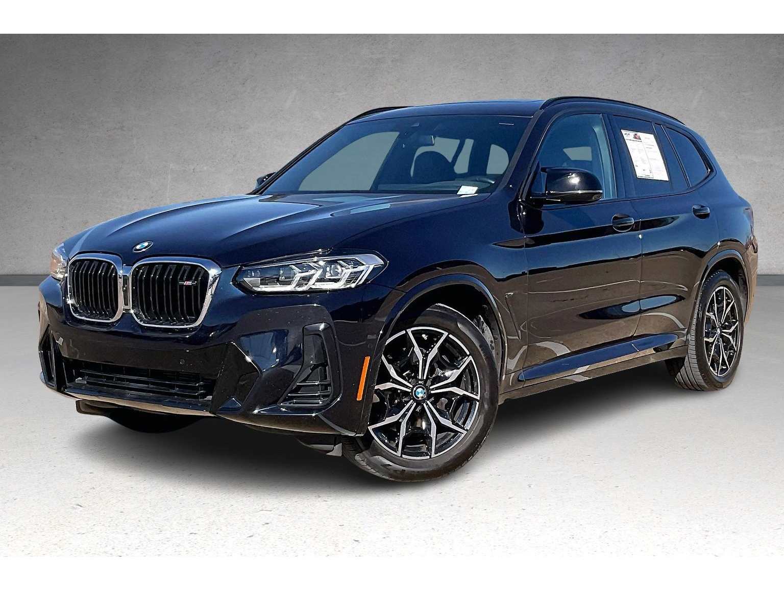 2022 BMW X3 40i's photo