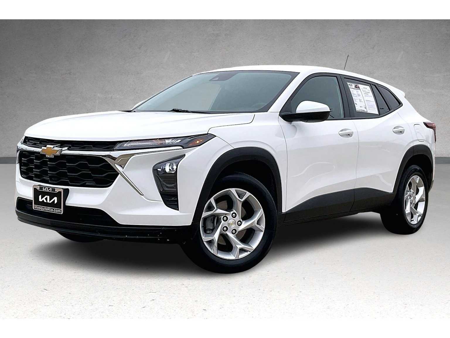 2024 Chevrolet Trax LS's photo