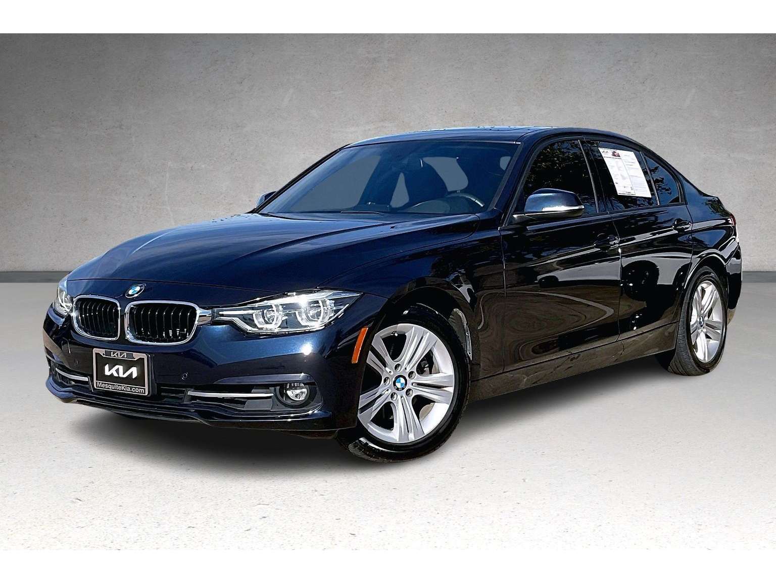 2016 BMW 3 Series 328i's photo