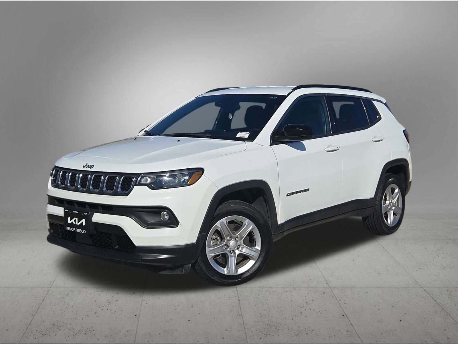 2023 Jeep Compass Latitude's photo