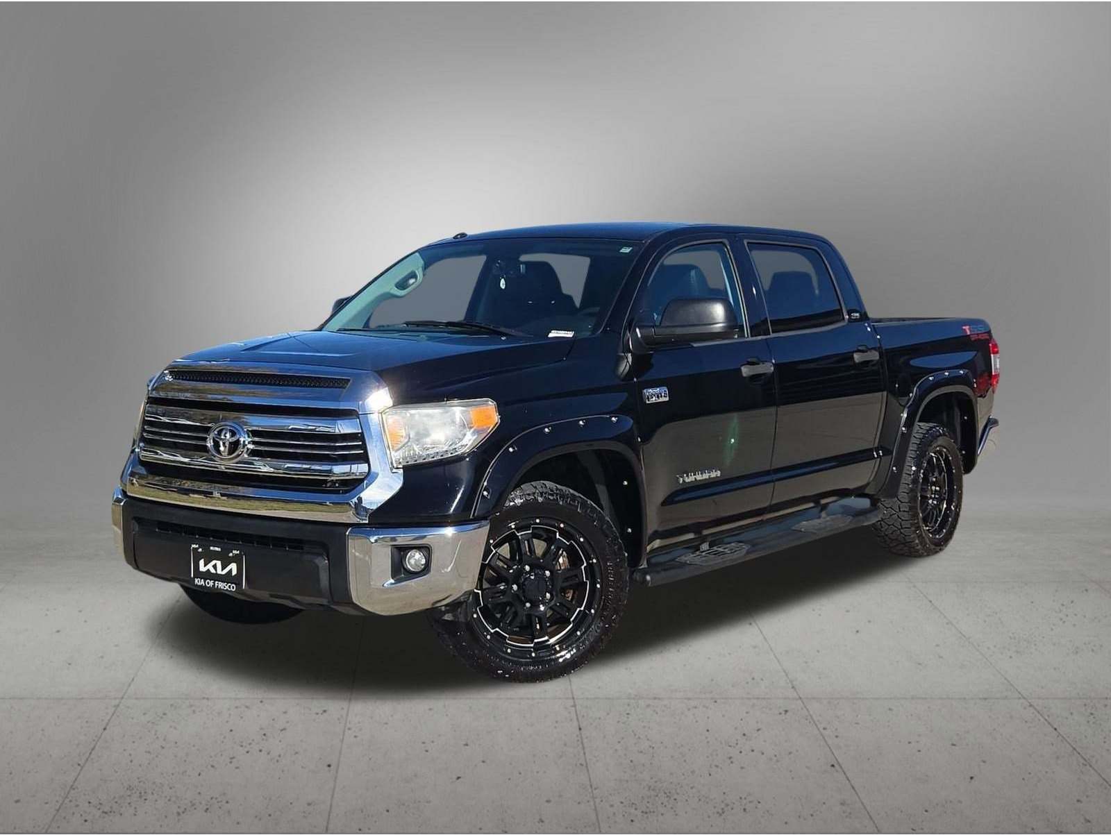 2016 Toyota Tundra SR5's photo