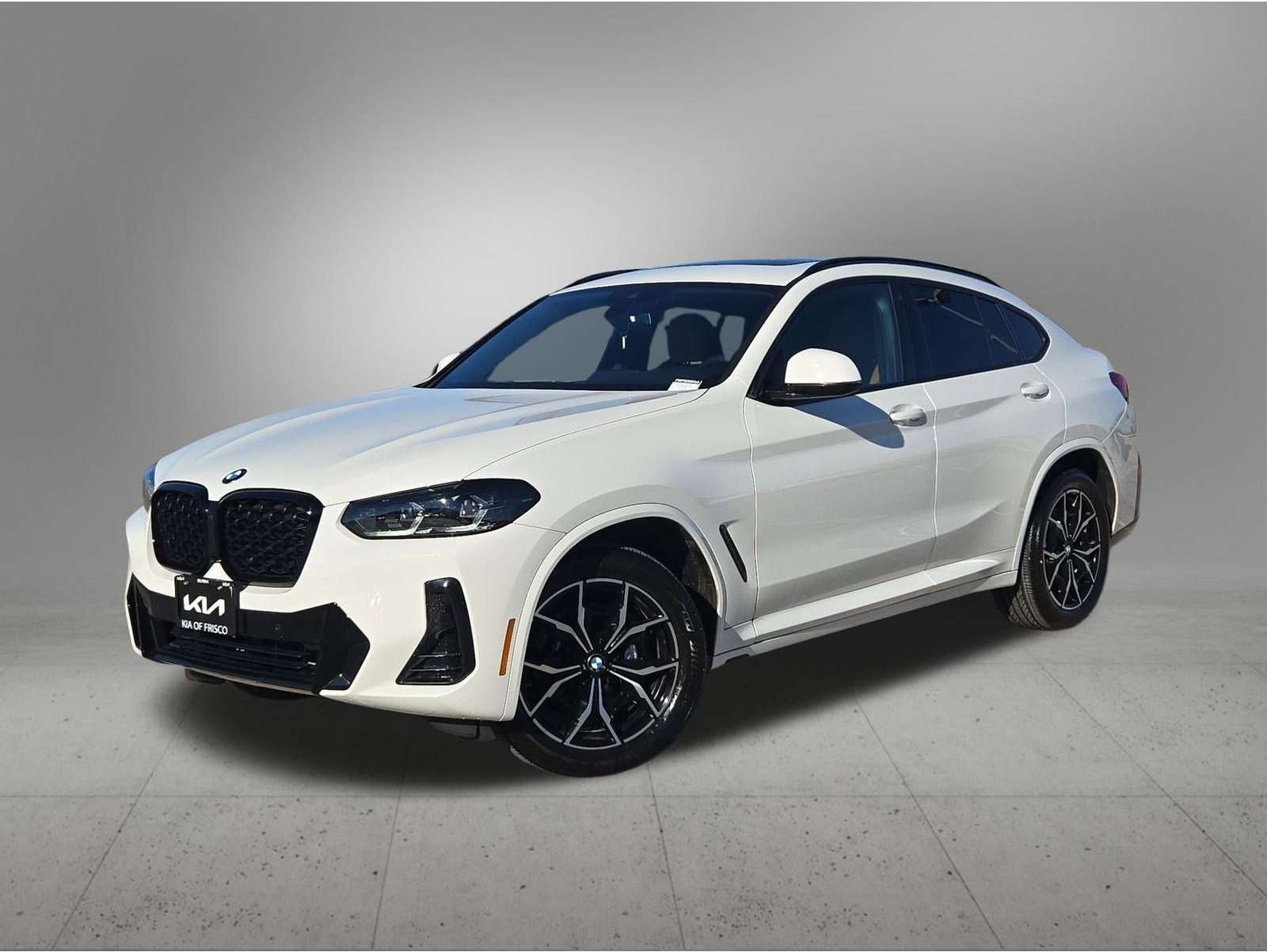 2023 BMW X4 30i's photo